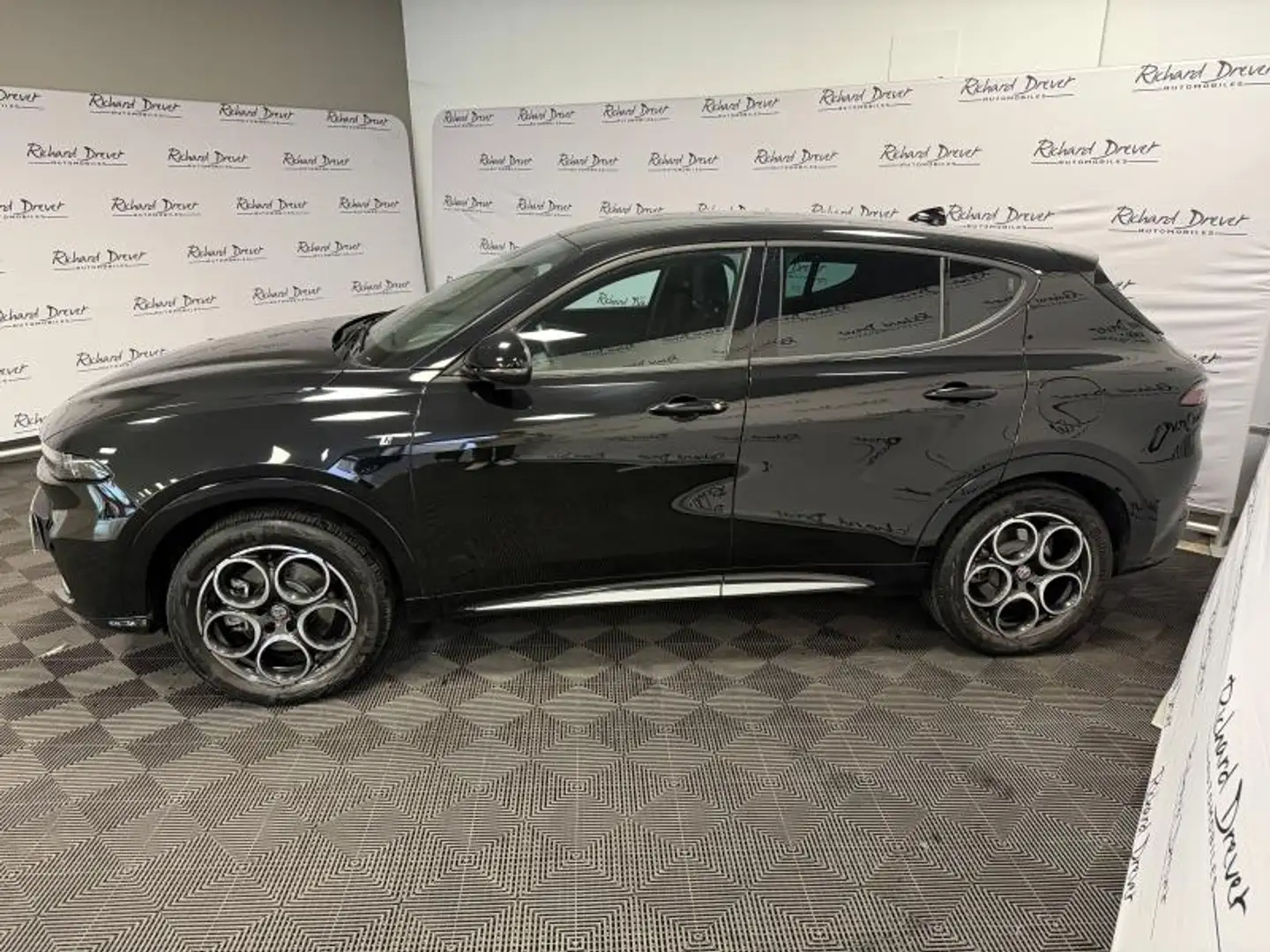 Alfa Romeo Tonale 1.3 PHEV 280ch Ti AT6 e-Q4 Noir - 2