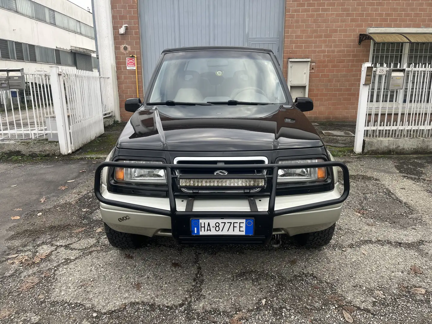 Suzuki Grand Vitara 5p 2.0 16v c/2airbag Nero - 2