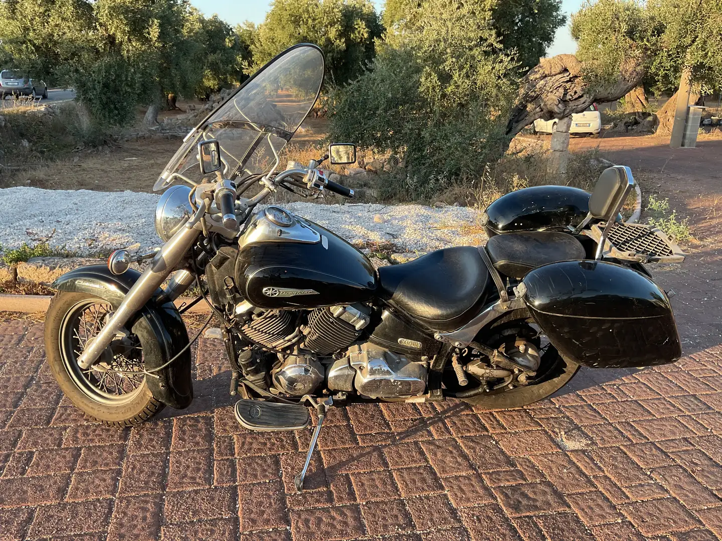 Yamaha XVS 650 DRAGSTAR A CLASSIC Nero - 1