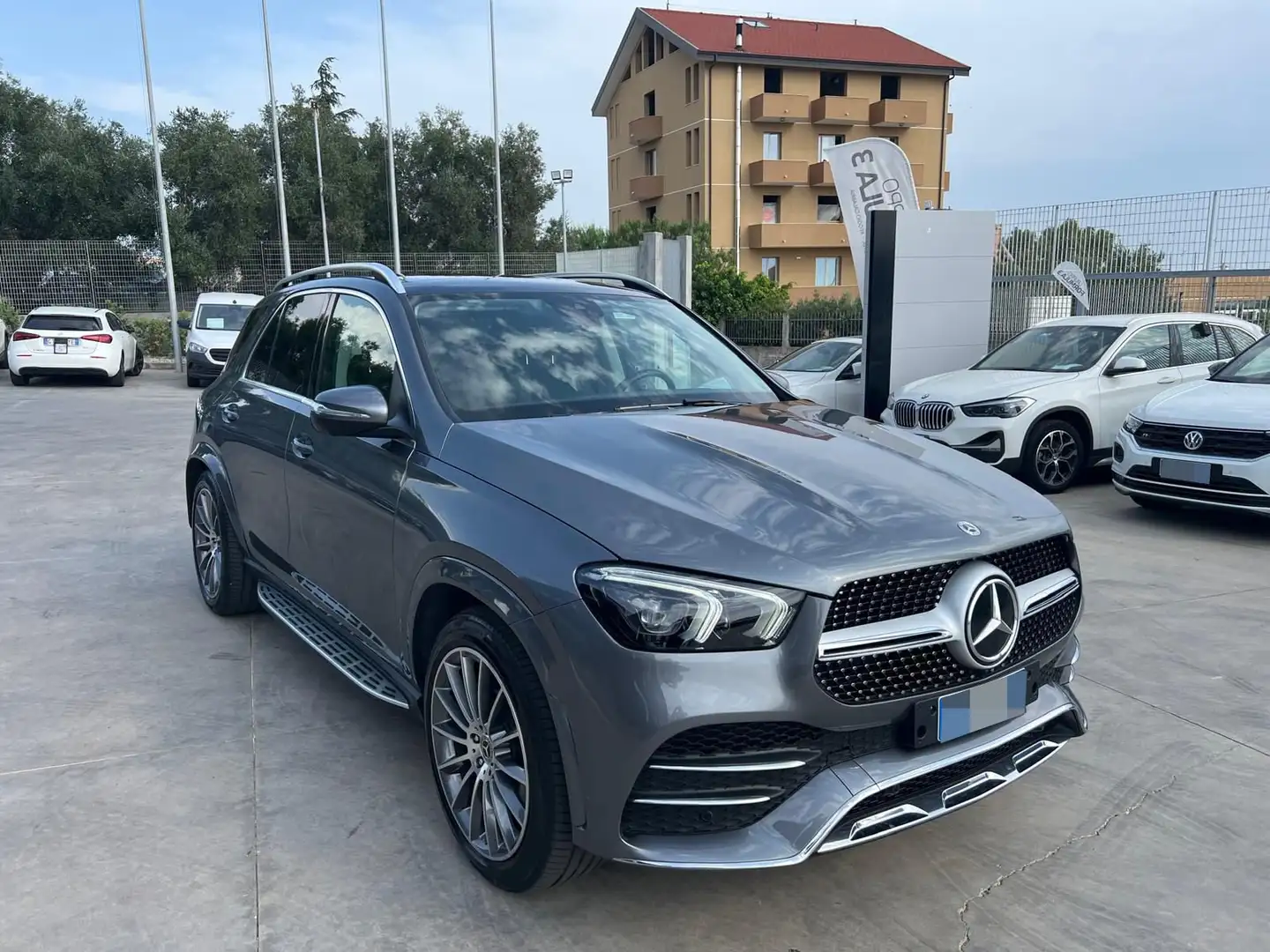 Mercedes-Benz GLE 300 GLE 300 d 4Matic Mild Hybrid Premium Gris - 2