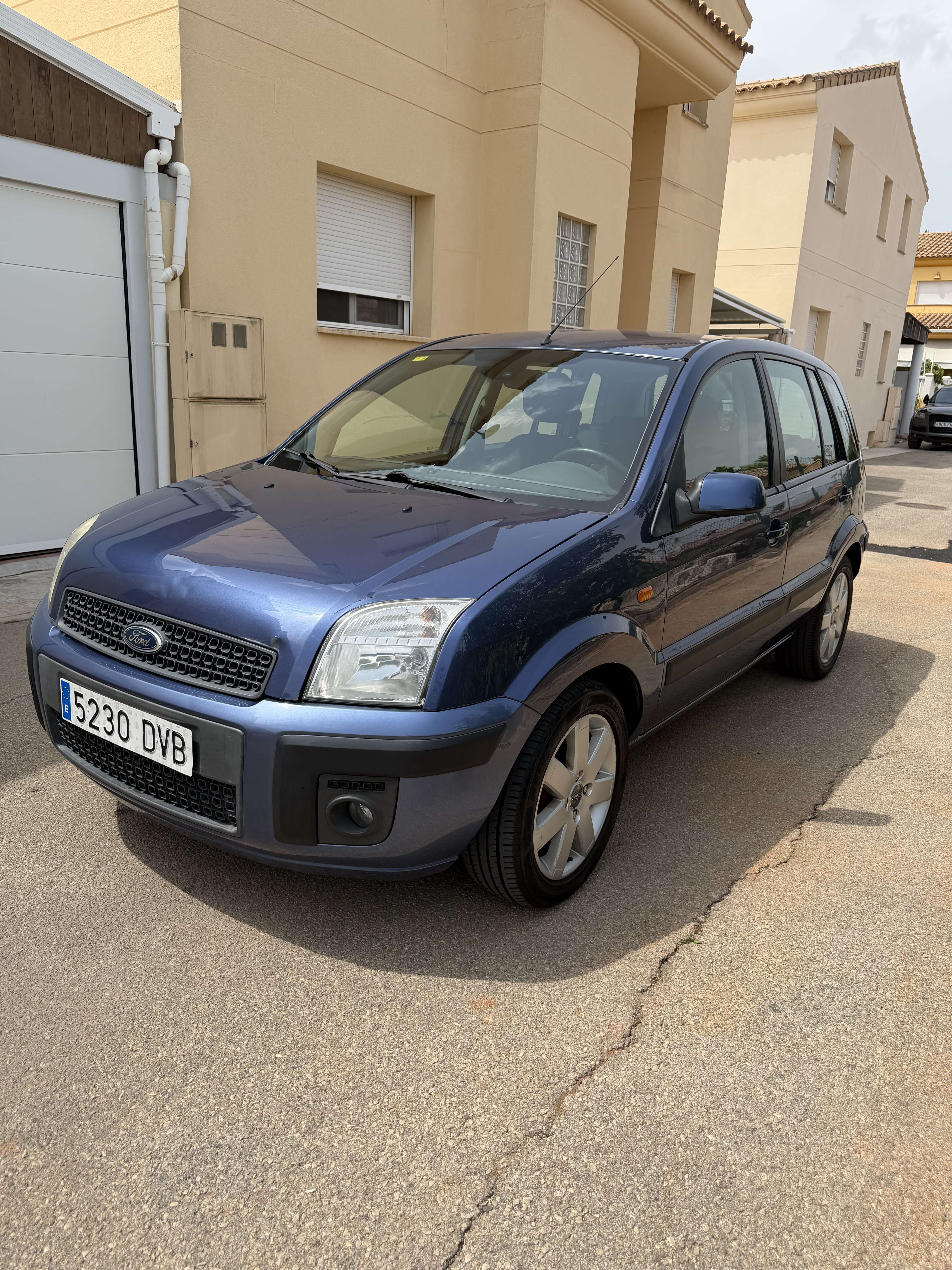 Ford Fusion 1.4 Trend - foto 1