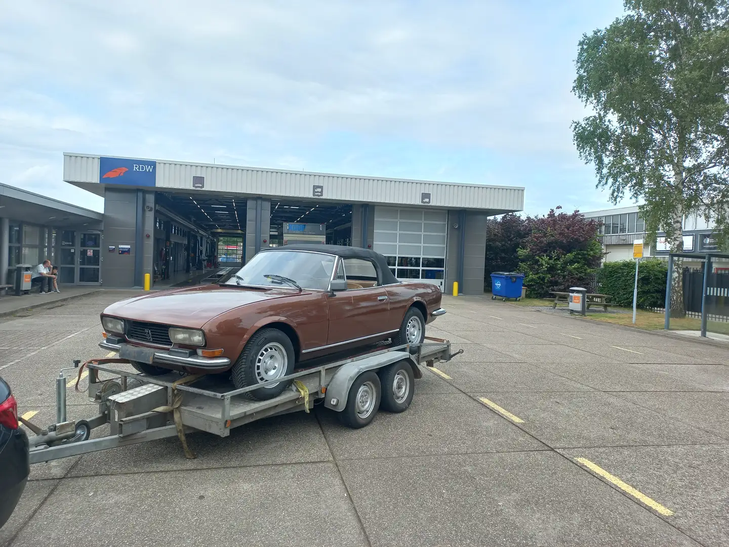 Peugeot 504 cabriolet Bruin - 2