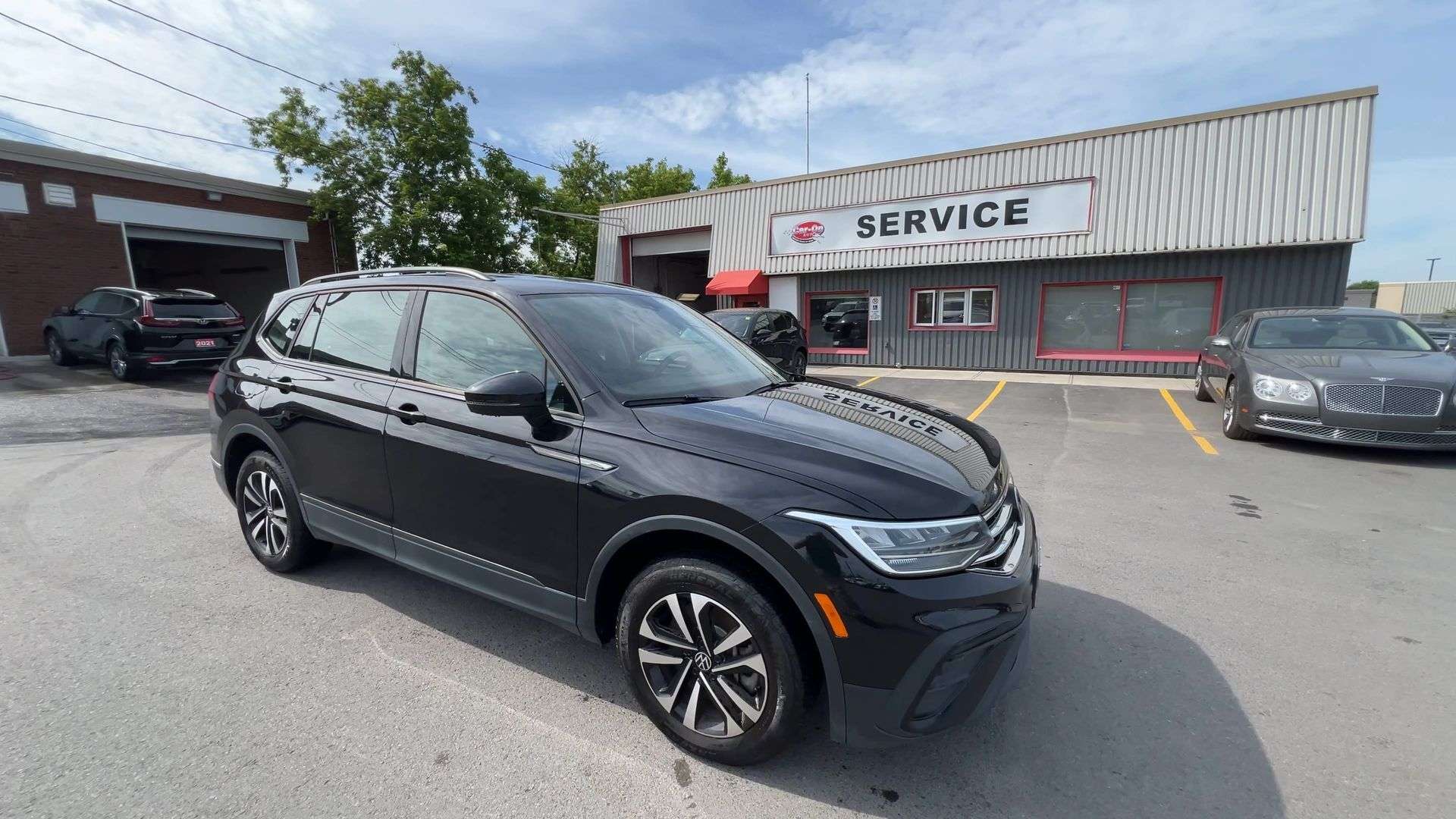 2024 Volkswagen Tiguan >>JUST SOLD<< — снимка 1