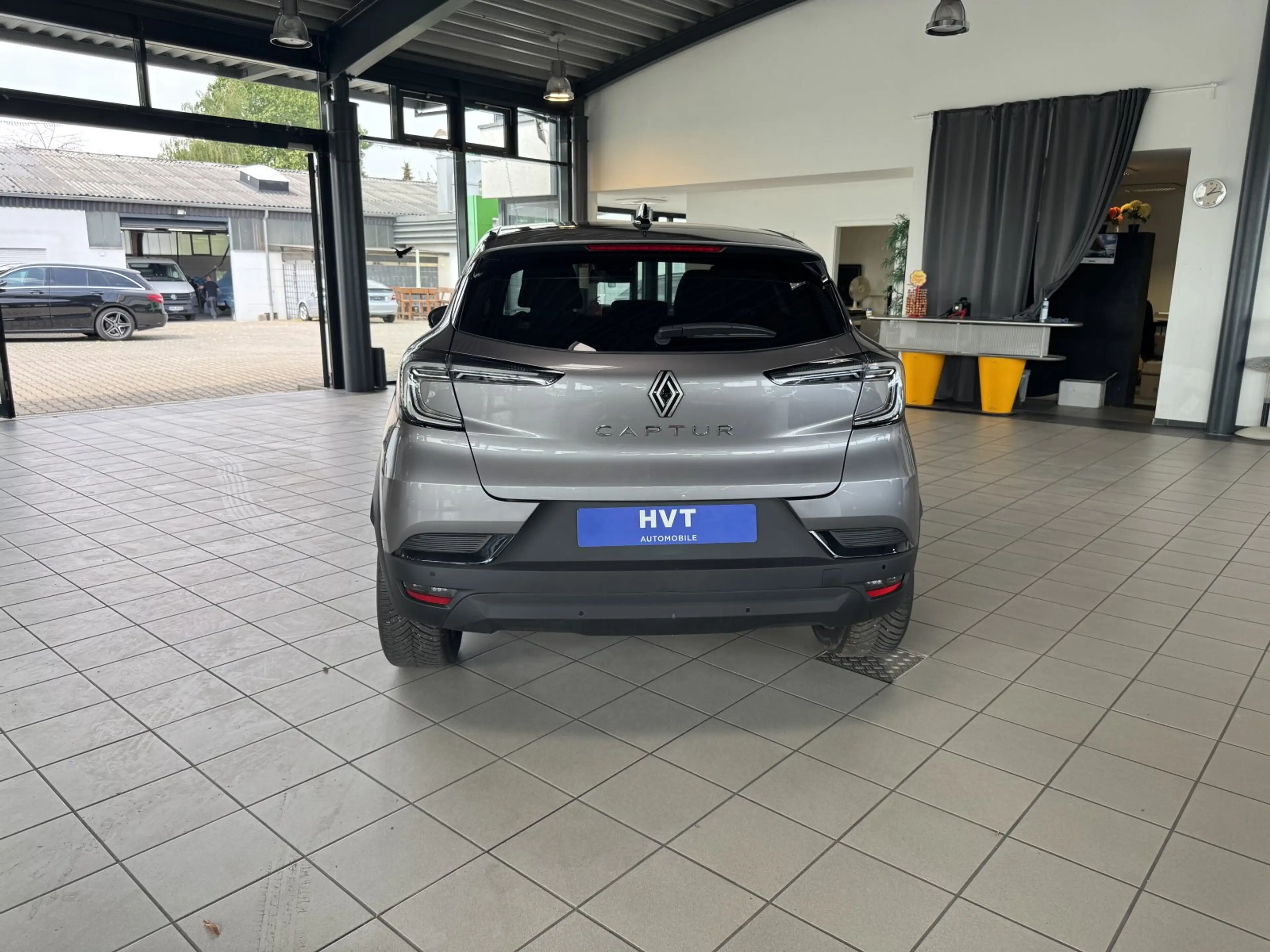 Renault Captur 1.3 TCe 140 EDC Techno|ACC|LED|SHZ|LHZ|18ZOLL — photo 8