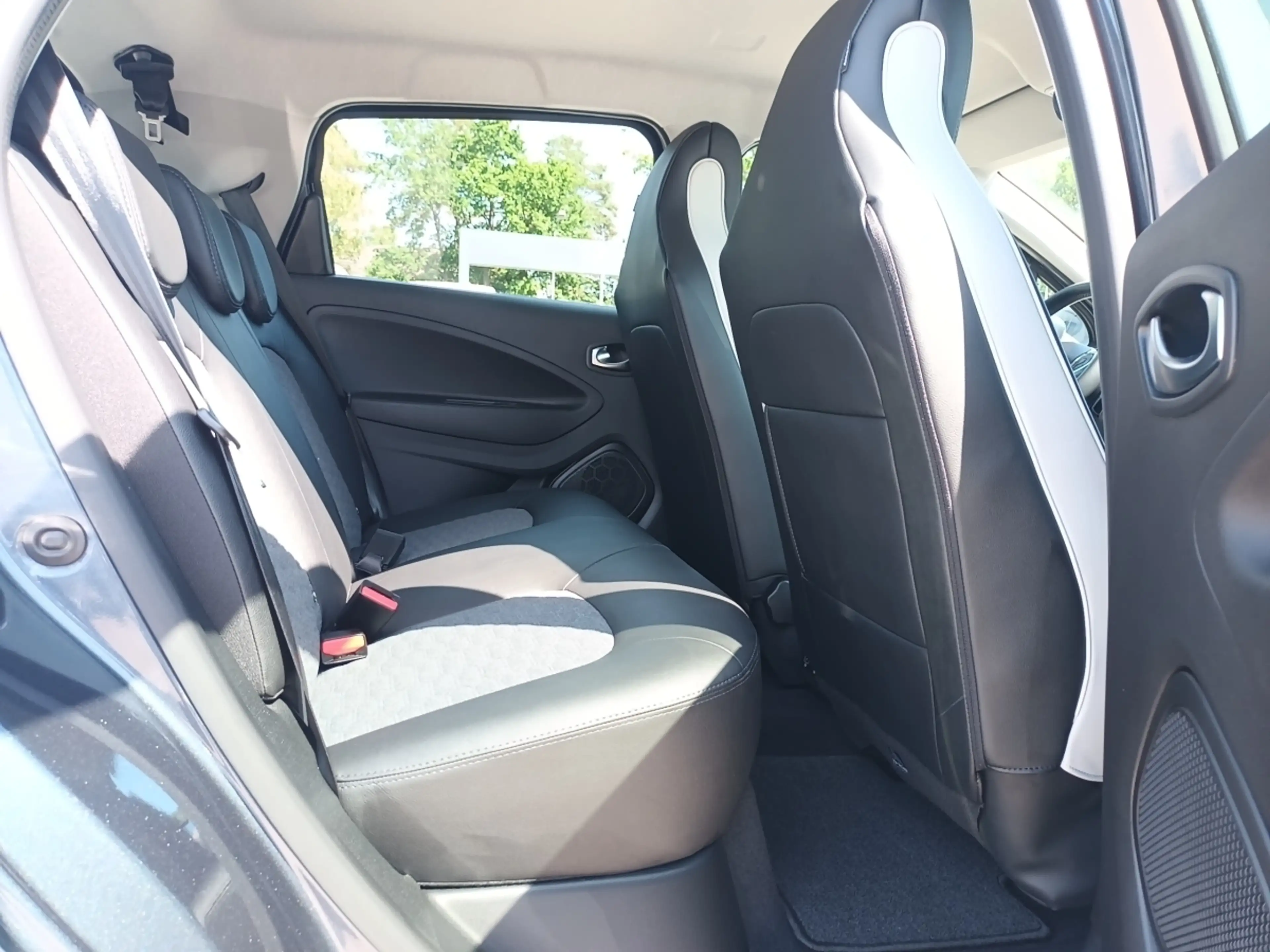 Renault ZOE R135 E-Tech Techno EV50*CARPLAY+TEMPOMAT+PDC+CCS — photo 11