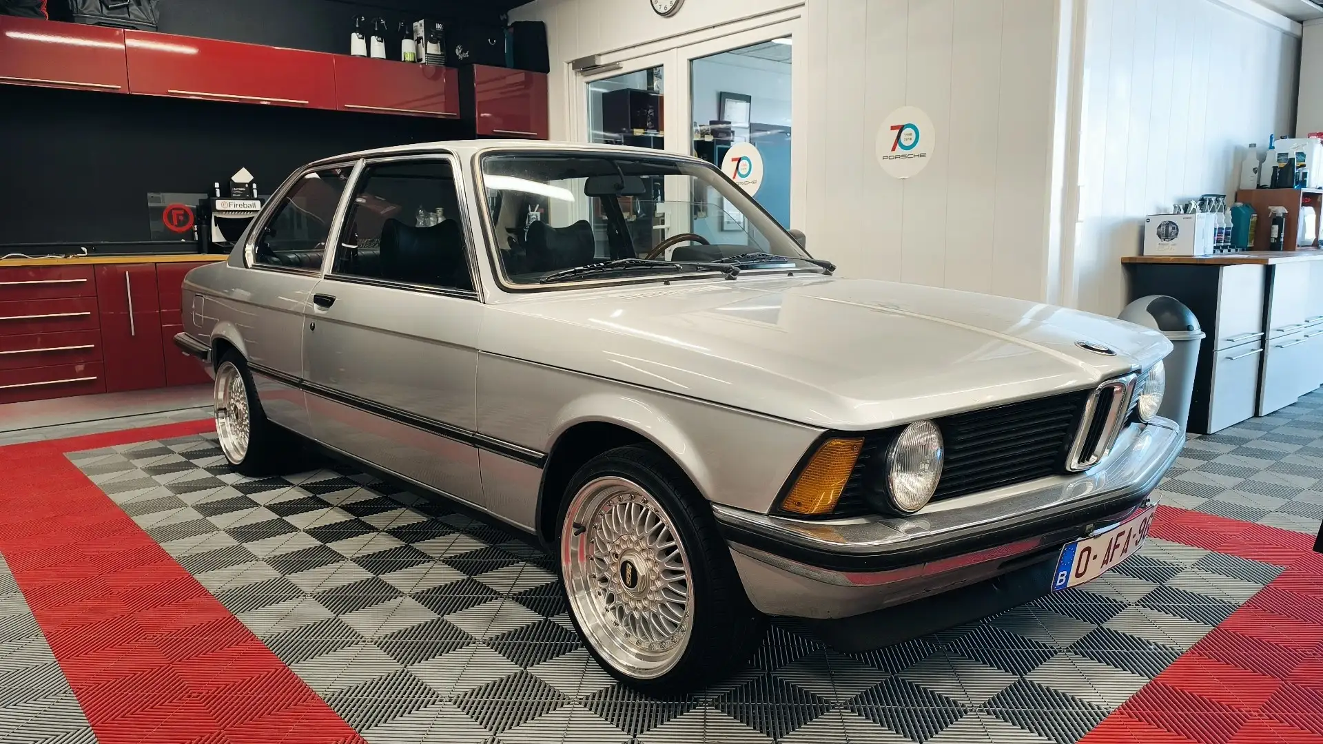 BMW - 1