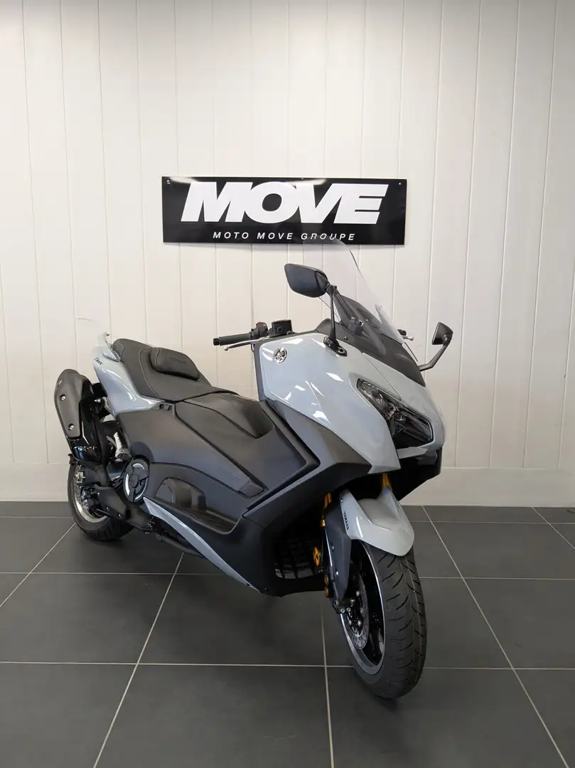 Yamaha TMAX 560 - 2