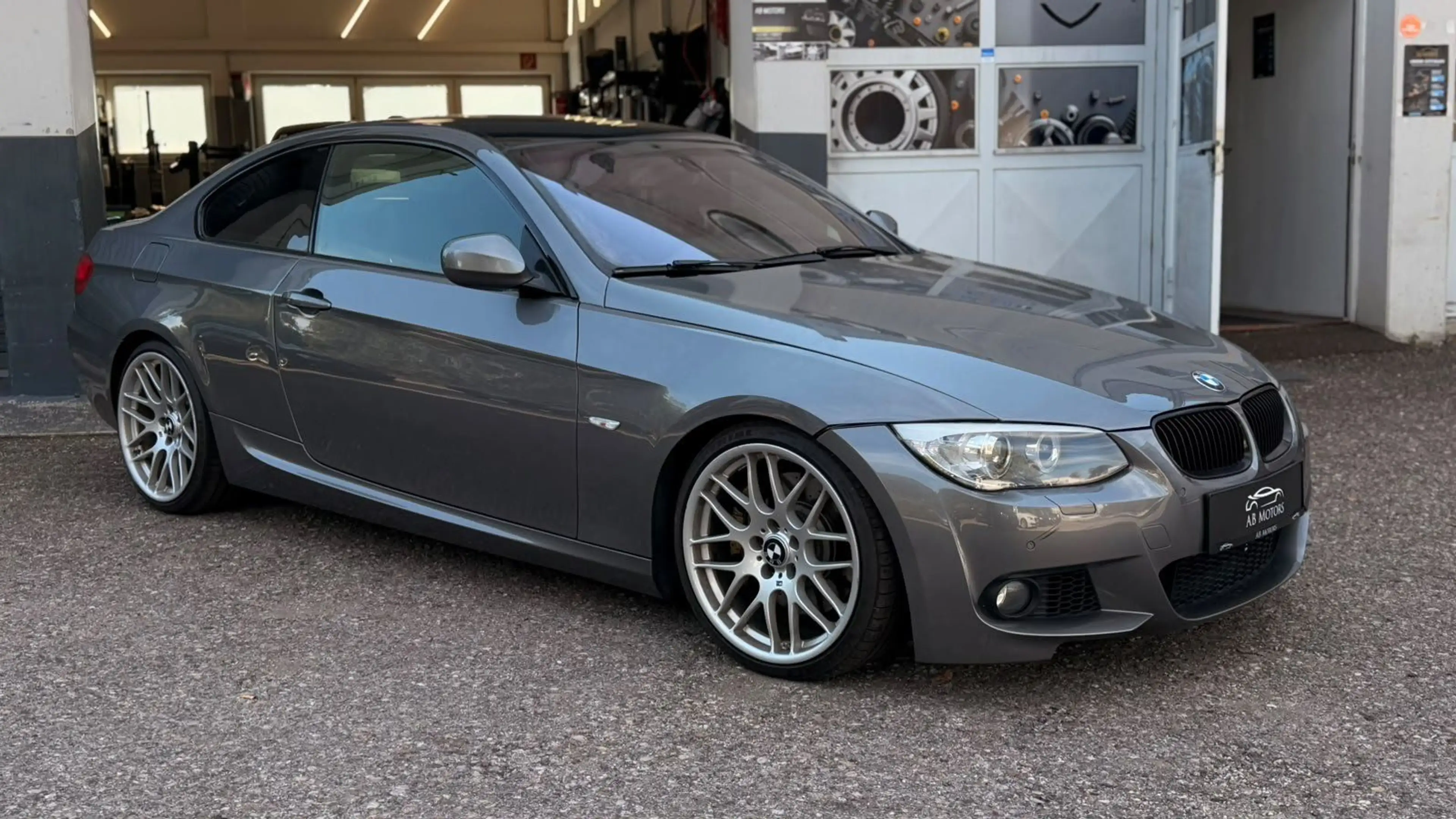 BMW 335 i Coupé
