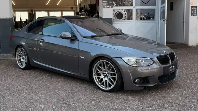 BMW 335 i Coupé
