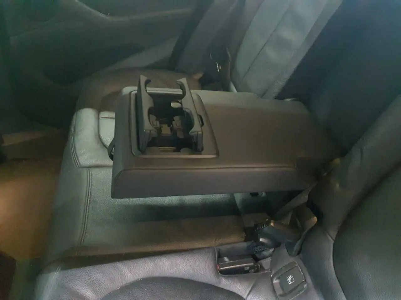 BMW X1 X1 xDrive25e Advantage Navi Leder Pano 6