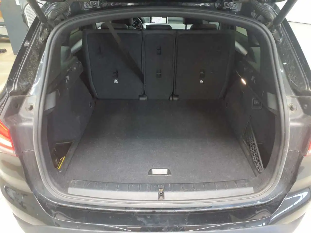 BMW X1 X1 xDrive25e Advantage Navi Leder Pano 9