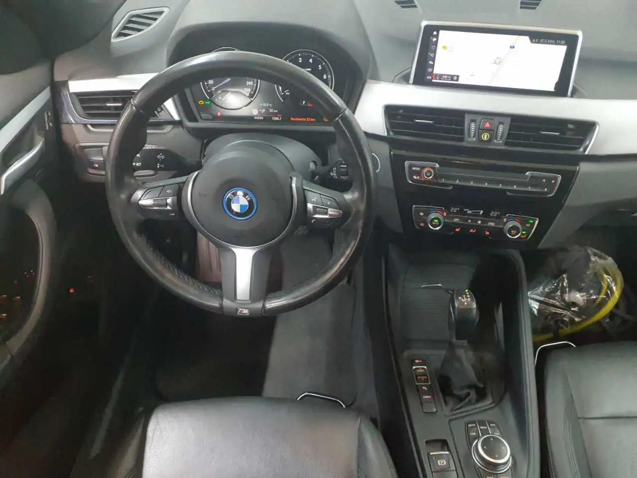 BMW X1 X1 xDrive25e Advantage Navi Leder Pano 7