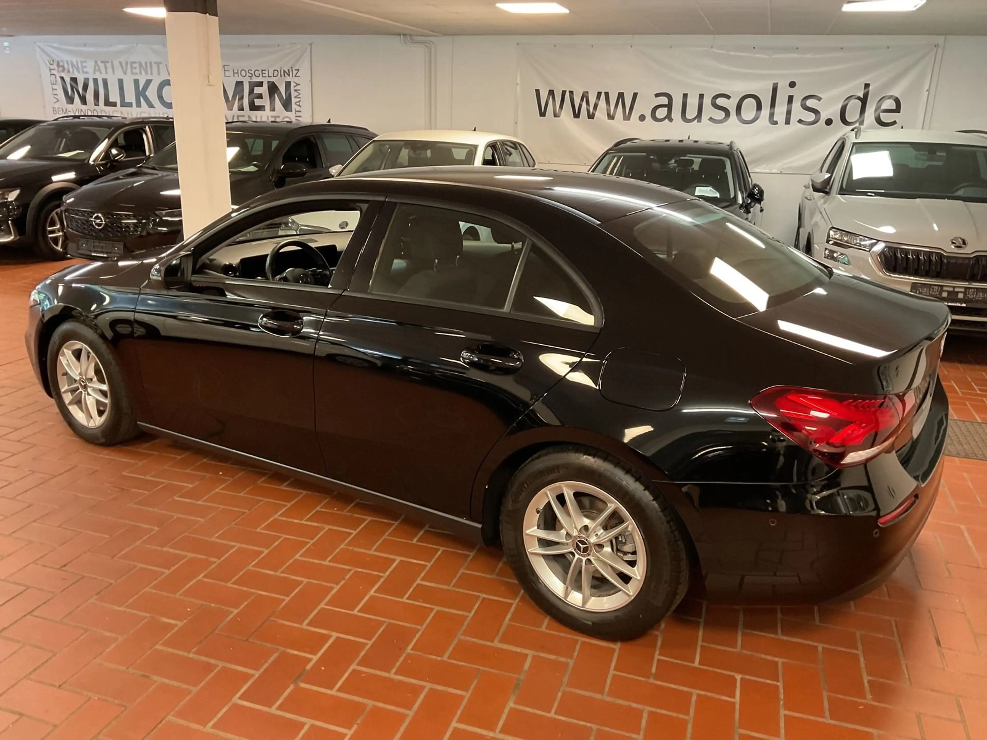 Mercedes-Benz A 180 Limousine Business Solution LED,Kamera,MBUX — photo 5
