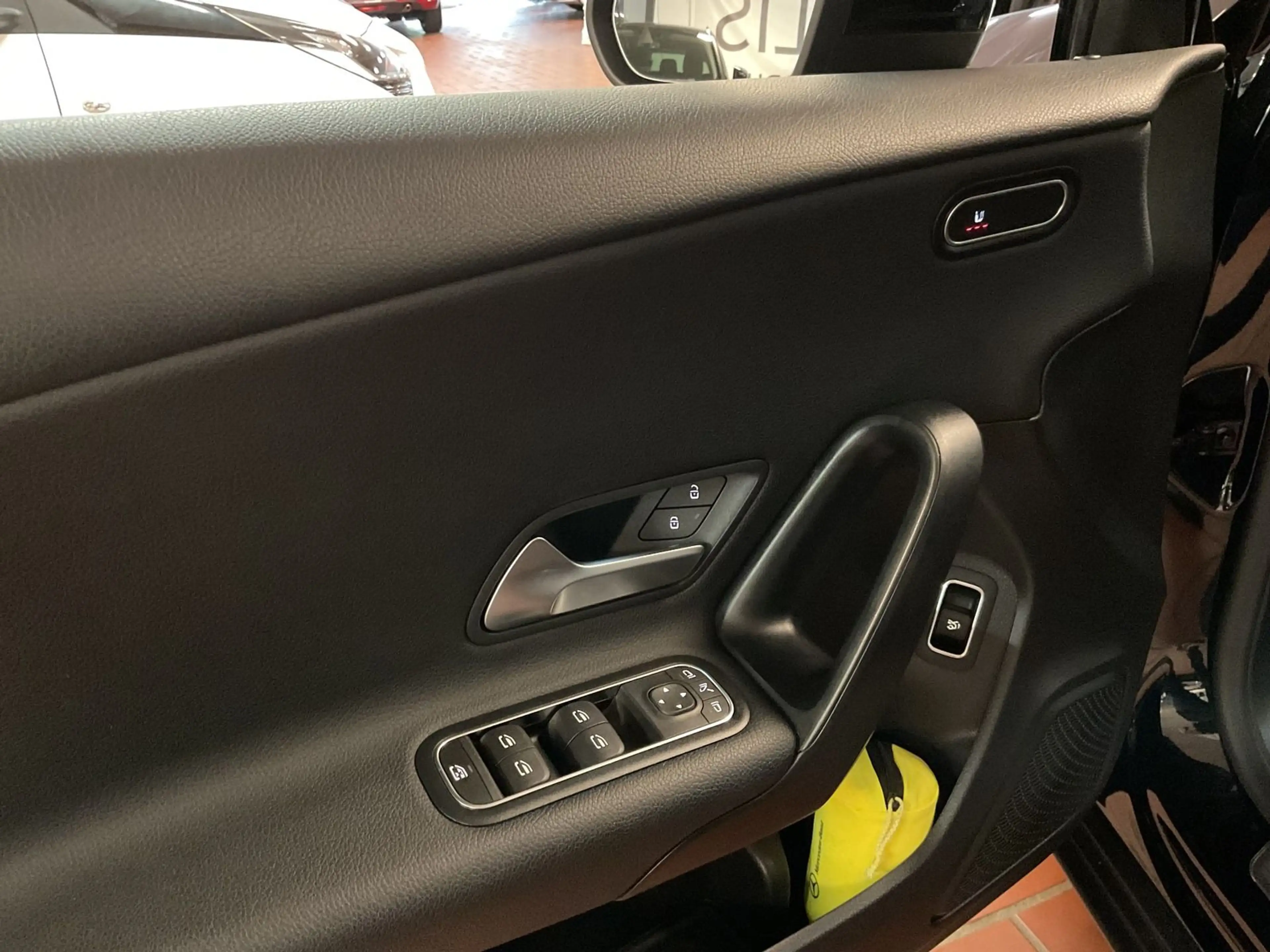 Mercedes-Benz A 180 Limousine Business Solution LED,Kamera,MBUX — photo 12