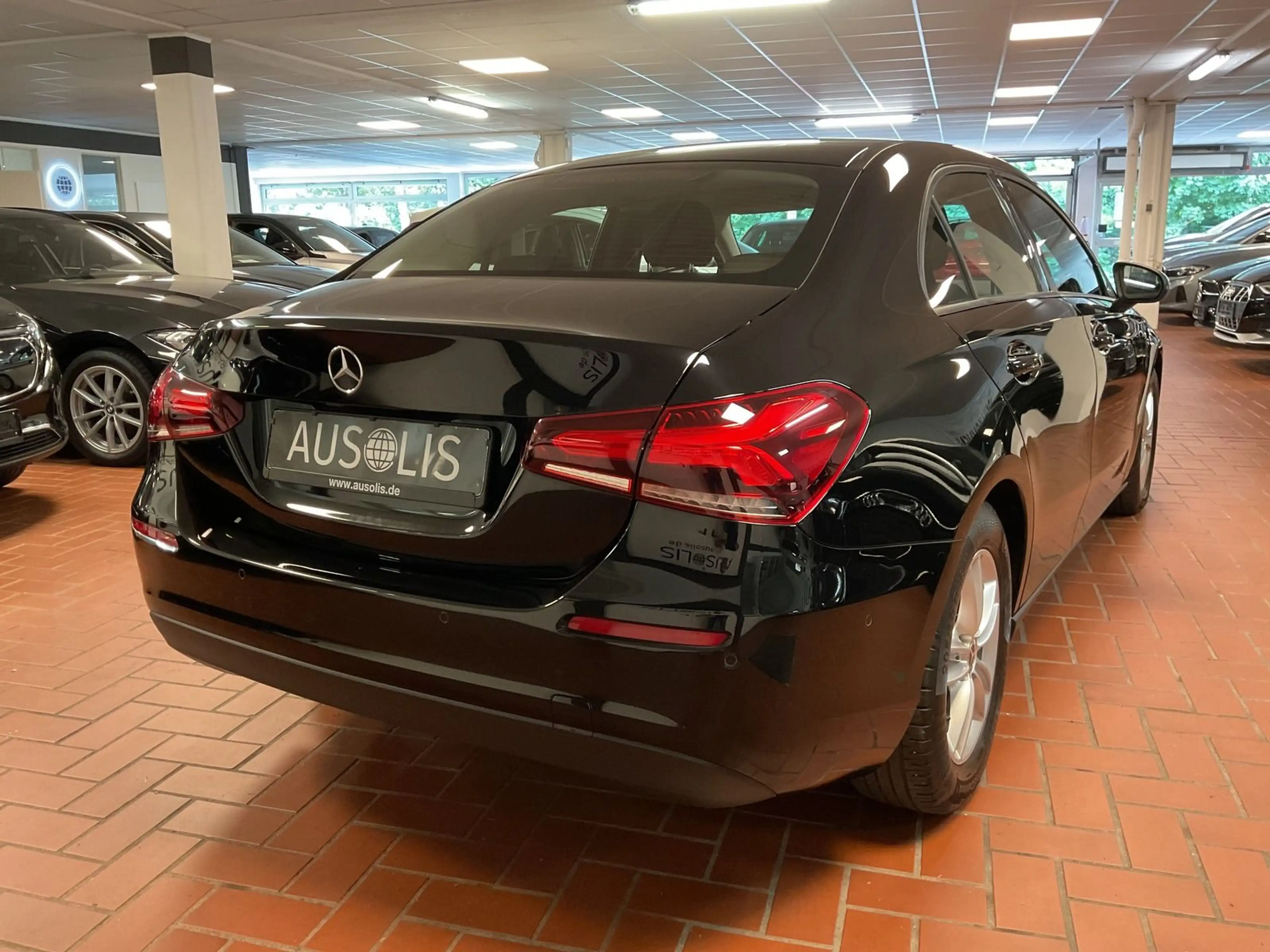 Mercedes-Benz A 180 Limousine Business Solution LED,Kamera,MBUX — photo 9