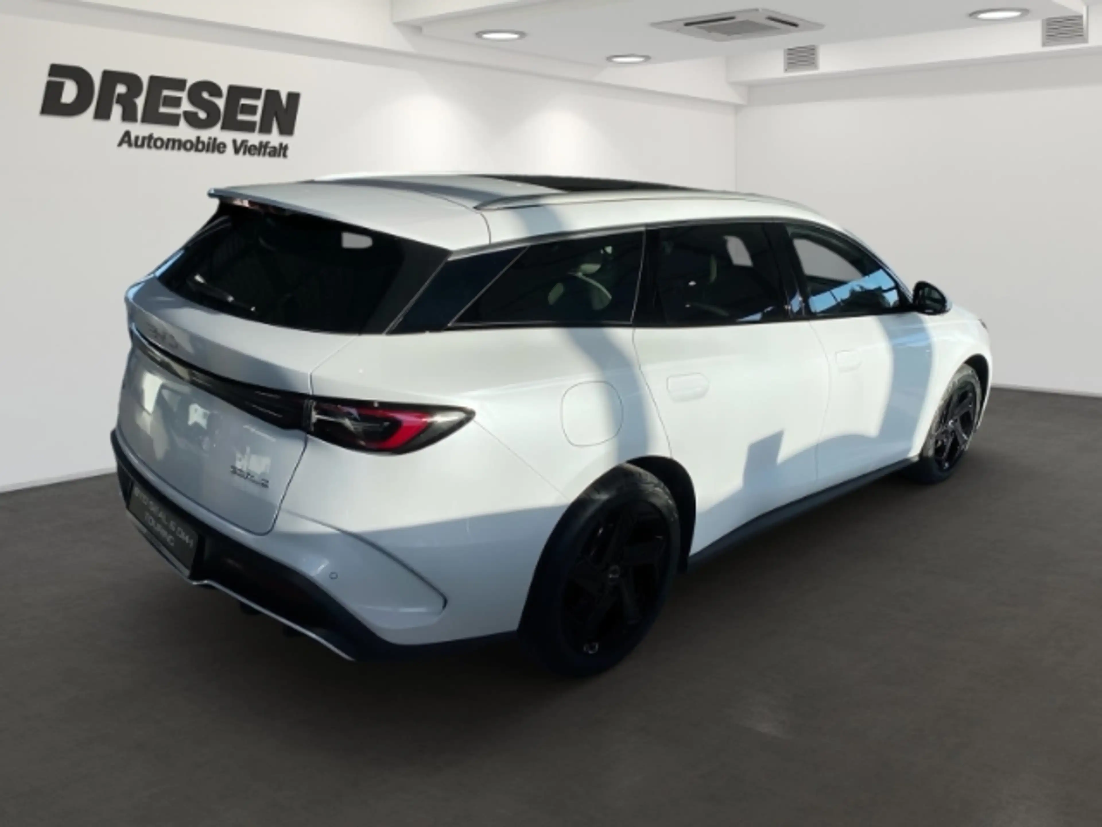 BYD Seal 1.5 Comfort/Panorama/Elektr.Heckkl./Navi/Sitzheizu — photo 4