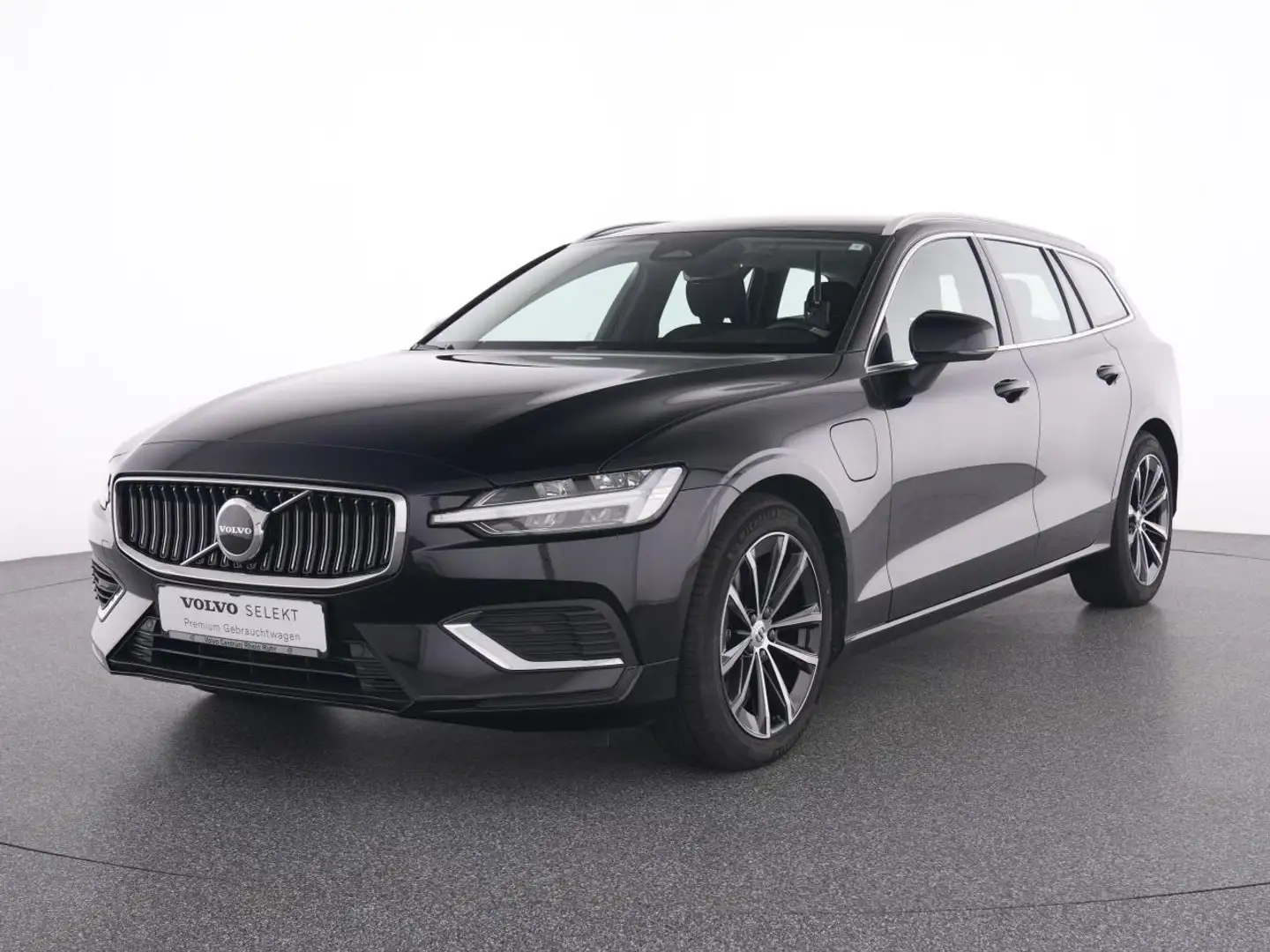 Volvo V60 T6 AWD Core Plug-In+WINTER PAKET+STHZG+PAP+ Grijs - 2