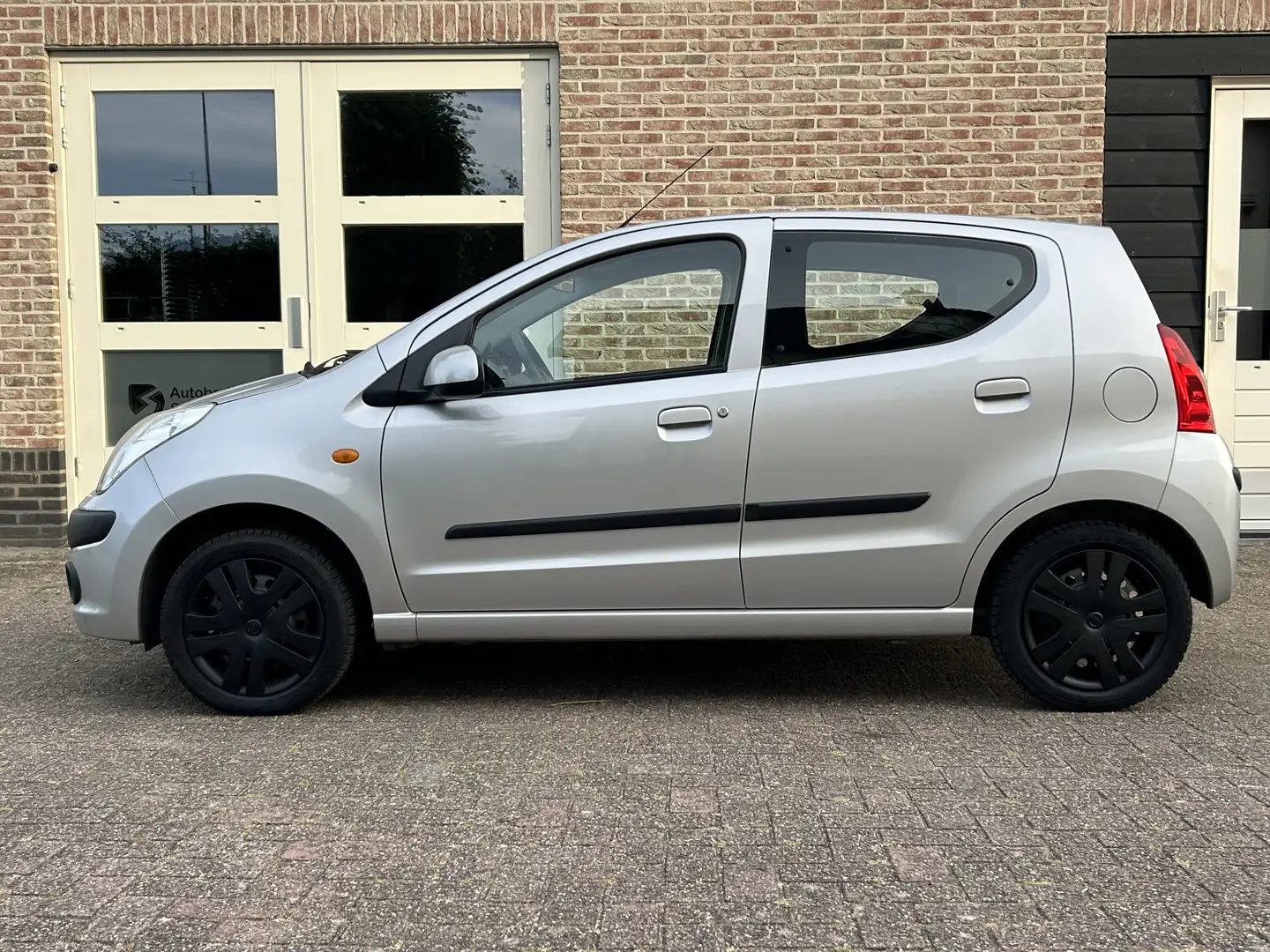 Nissan Pixo 1.0 Acenta Airco NAP Dealer O.H. Grigio - 2