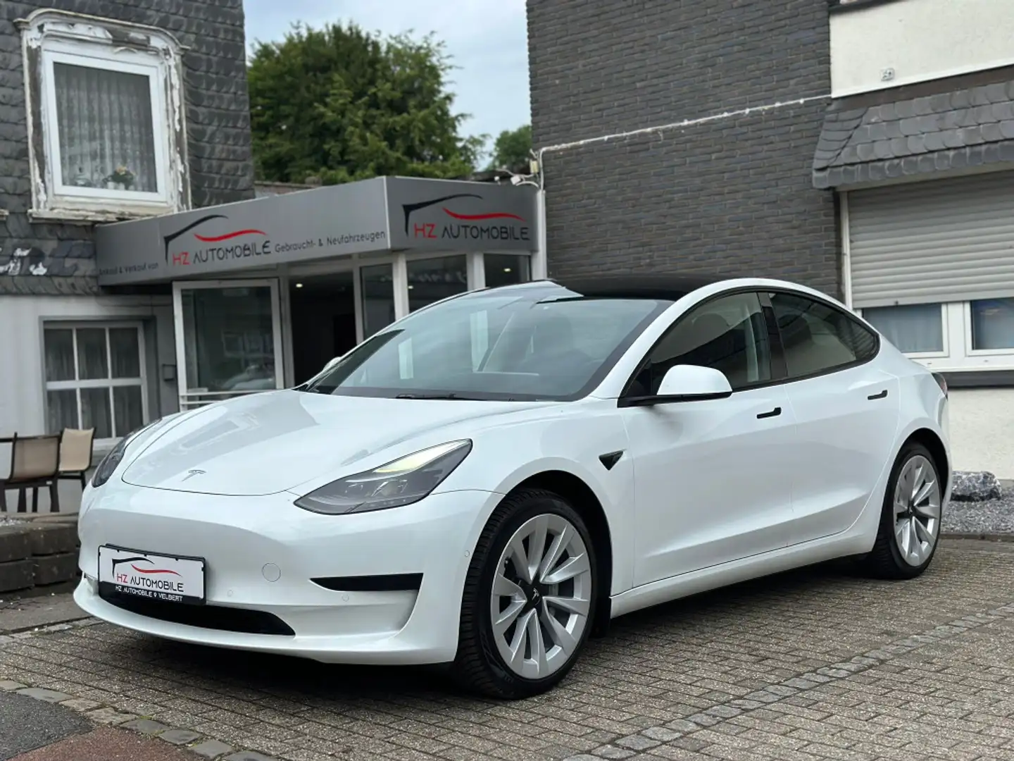 Tesla Model 3 Basis RWD 55kwh *ACC*KAMERA*LED*LRDHZ Weiß - 1