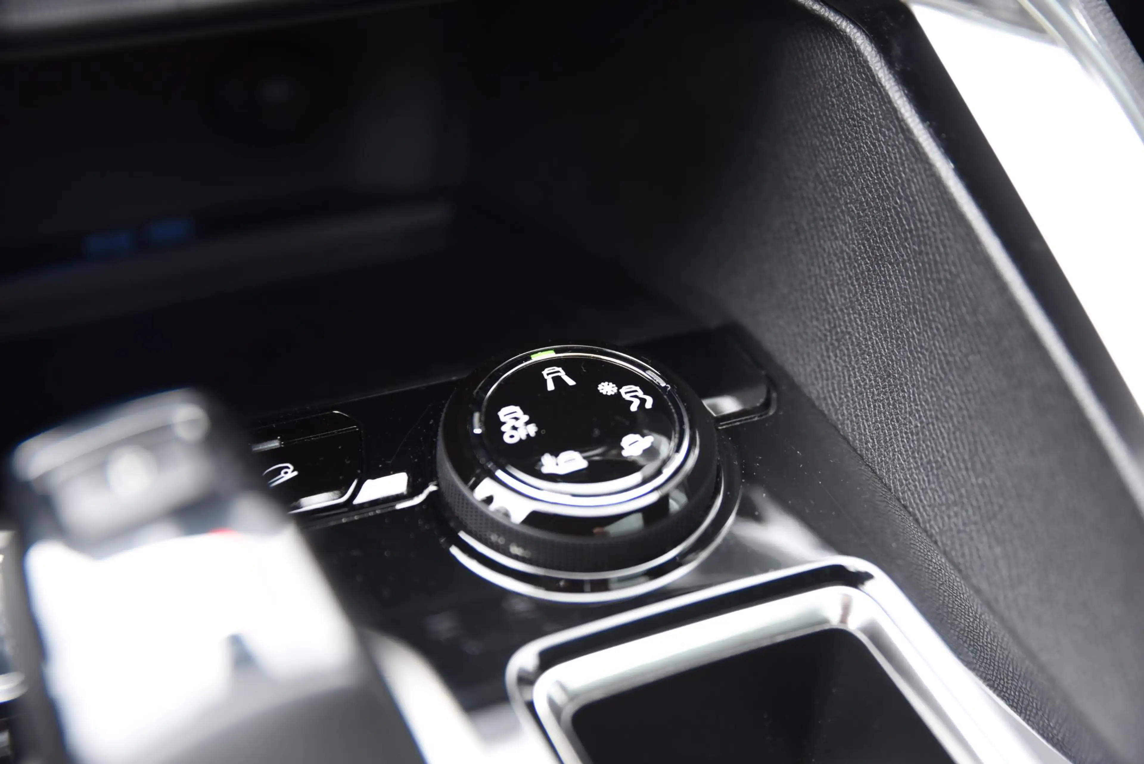 Peugeot 5008 1.6 PureTech GT-Line — photo 46