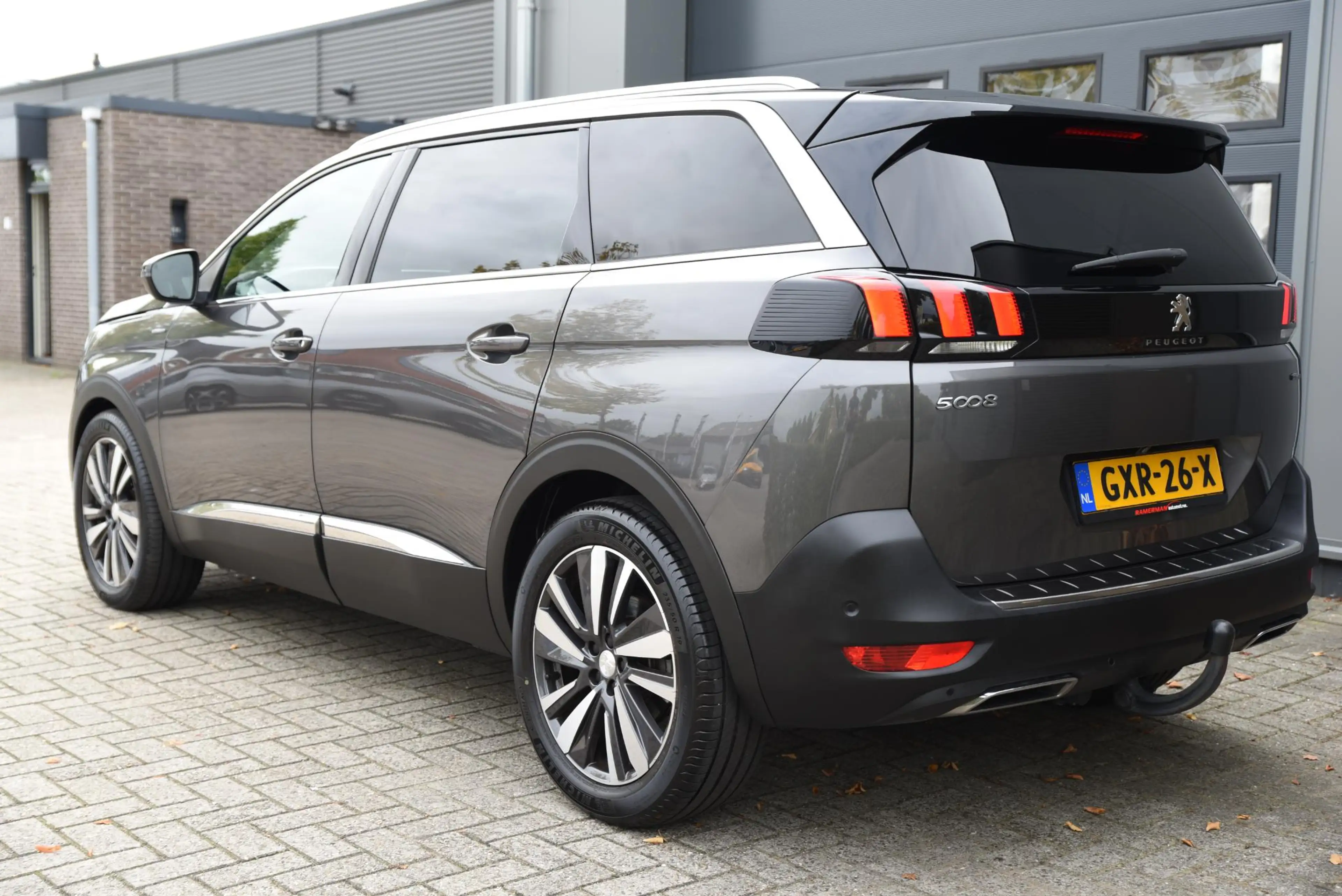 Peugeot 5008 1.6 PureTech GT-Line — photo 11