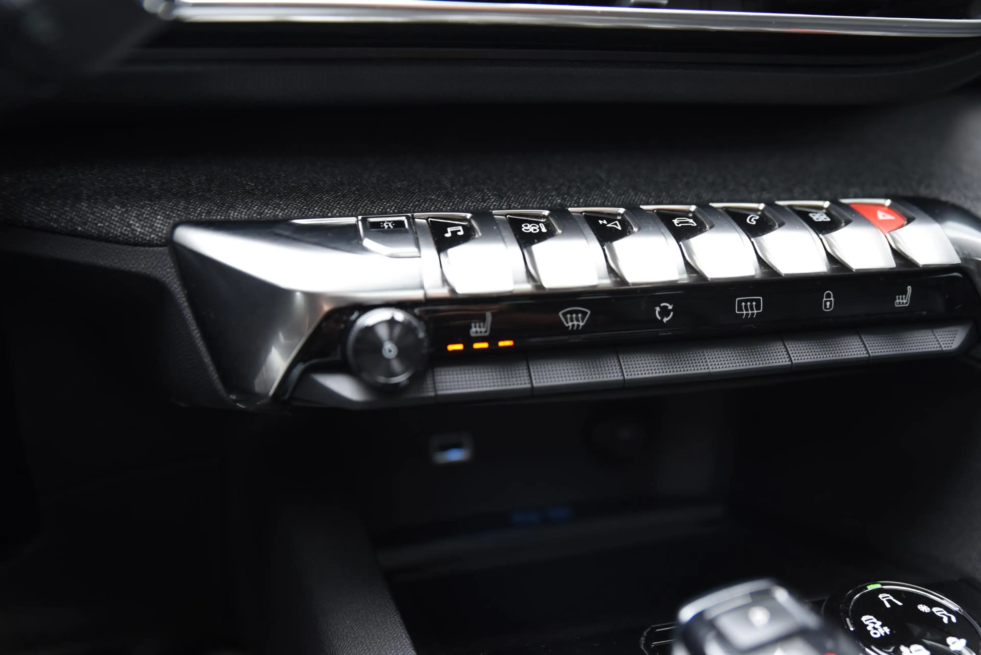 Peugeot 5008 1.6 PureTech GT-Line — photo 40