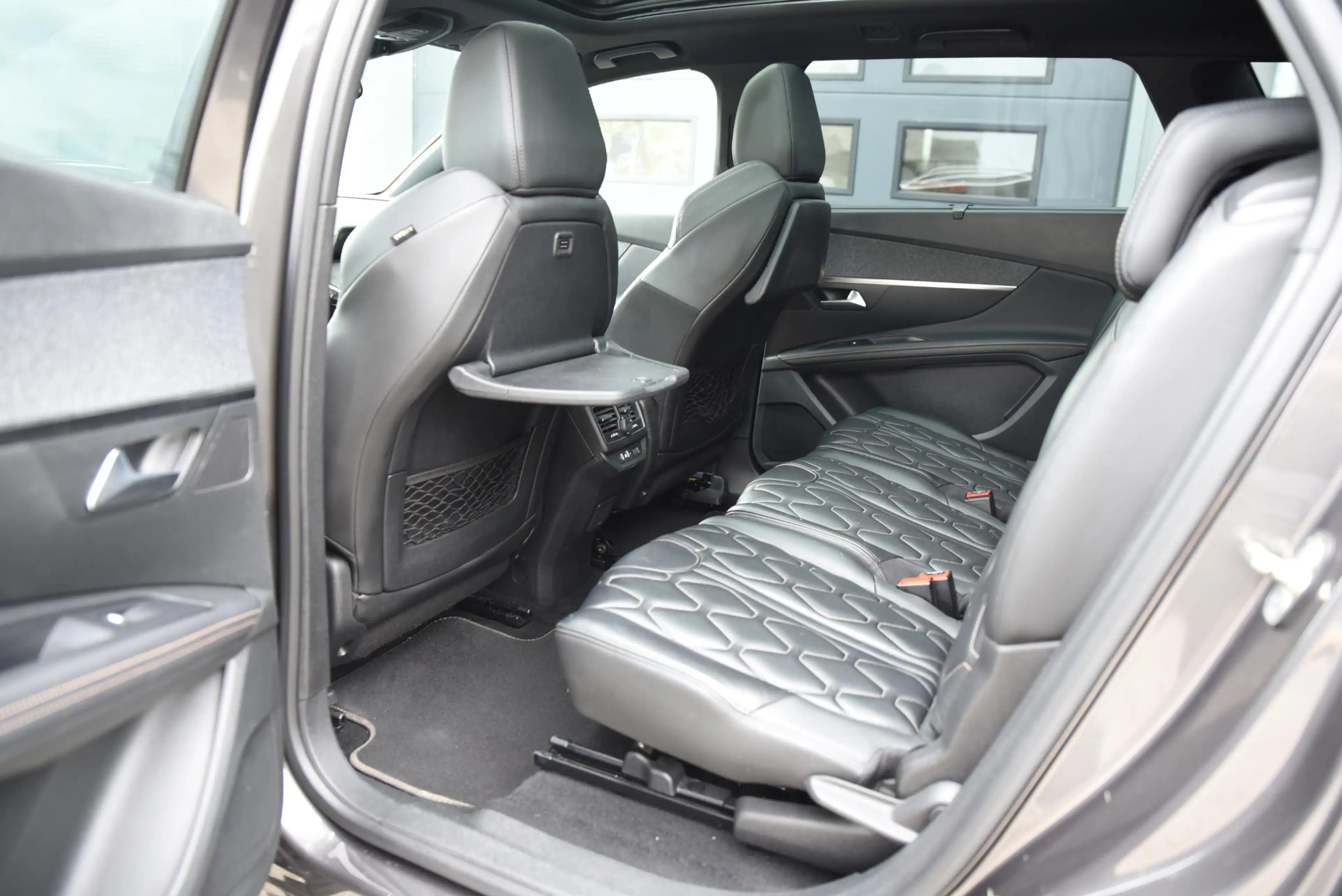 Peugeot 5008 1.6 PureTech GT-Line — photo 19