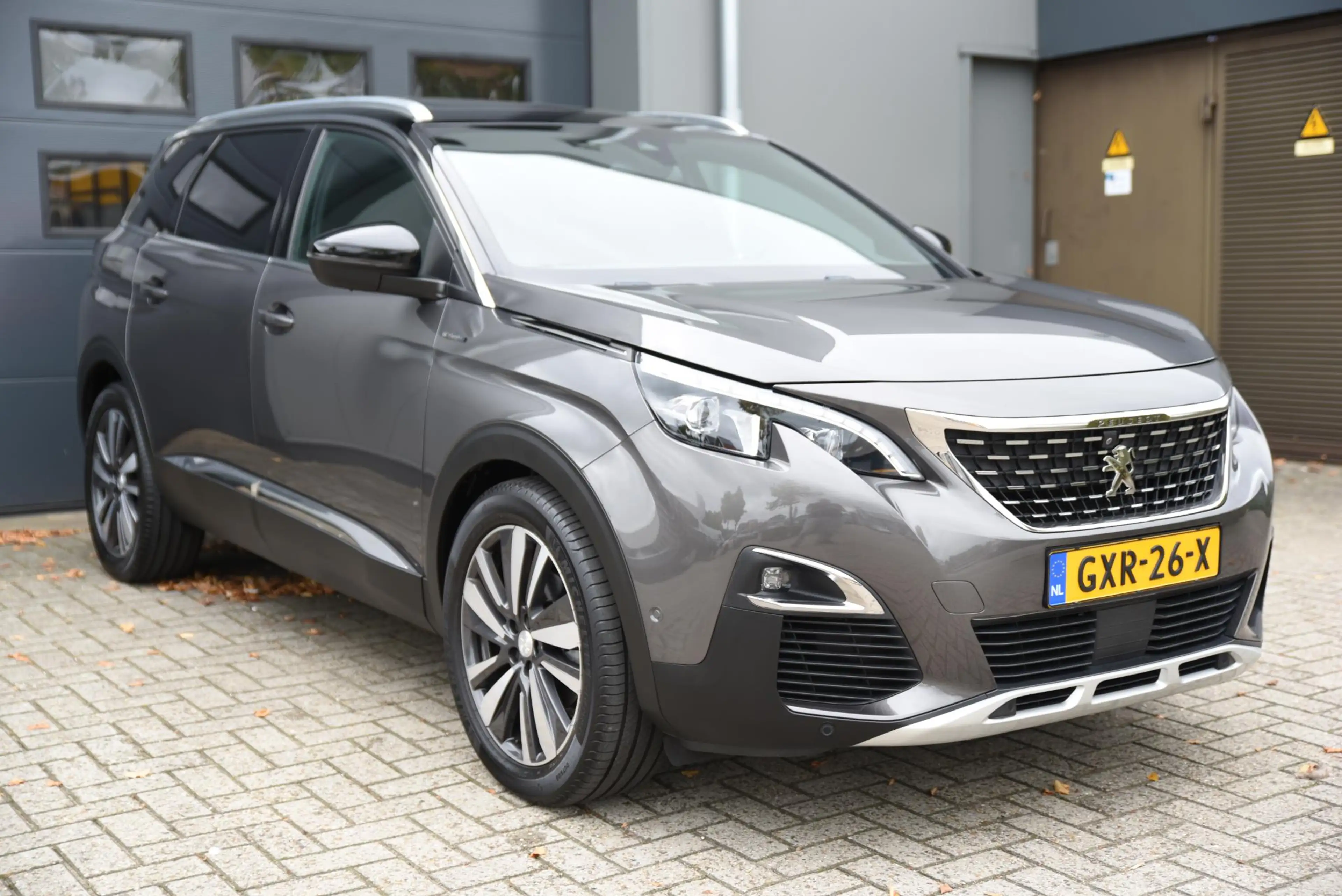 Peugeot 5008 1.6 PureTech GT-Line — photo 26