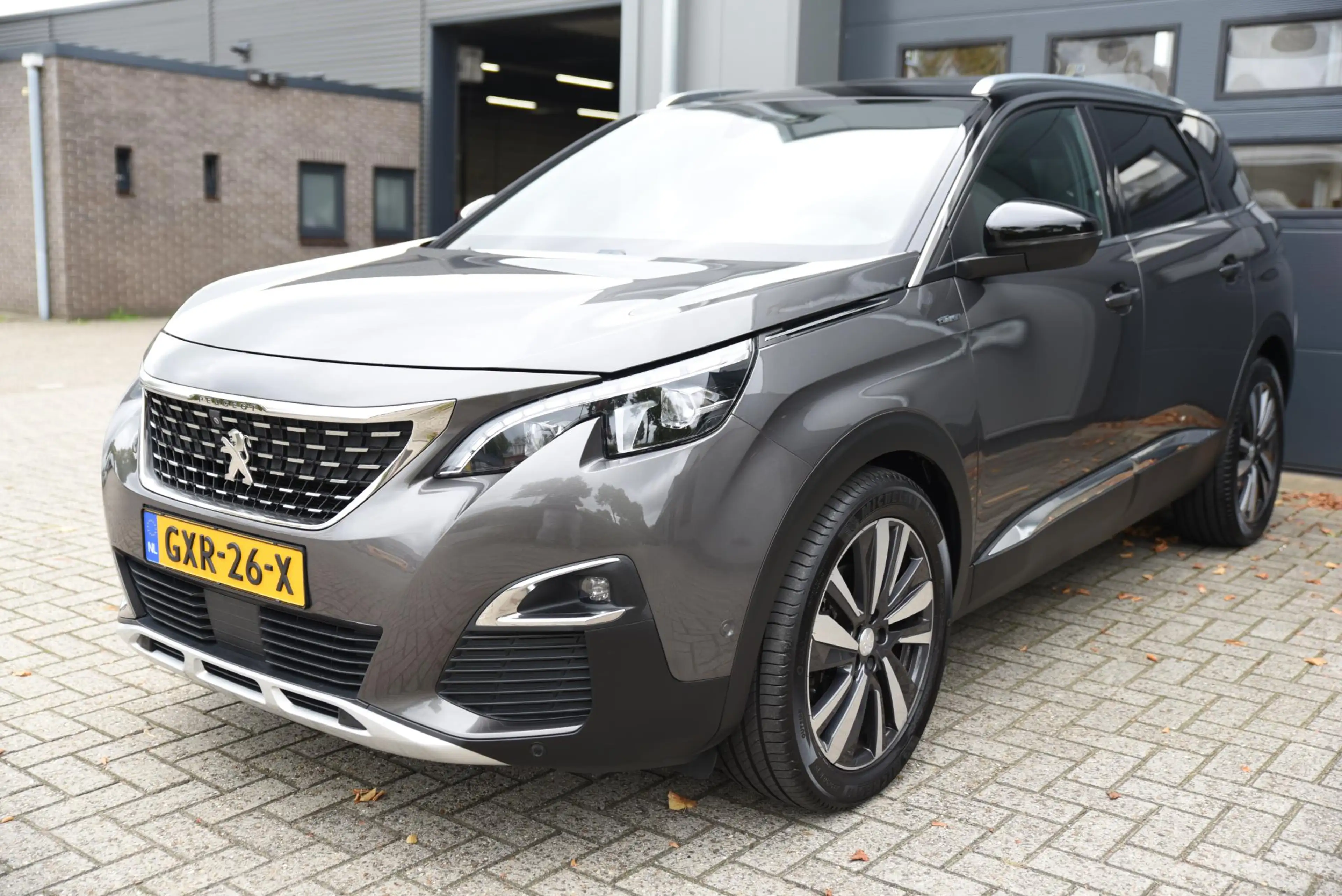 Peugeot 5008 1.6 PureTech GT-Line — photo 27
