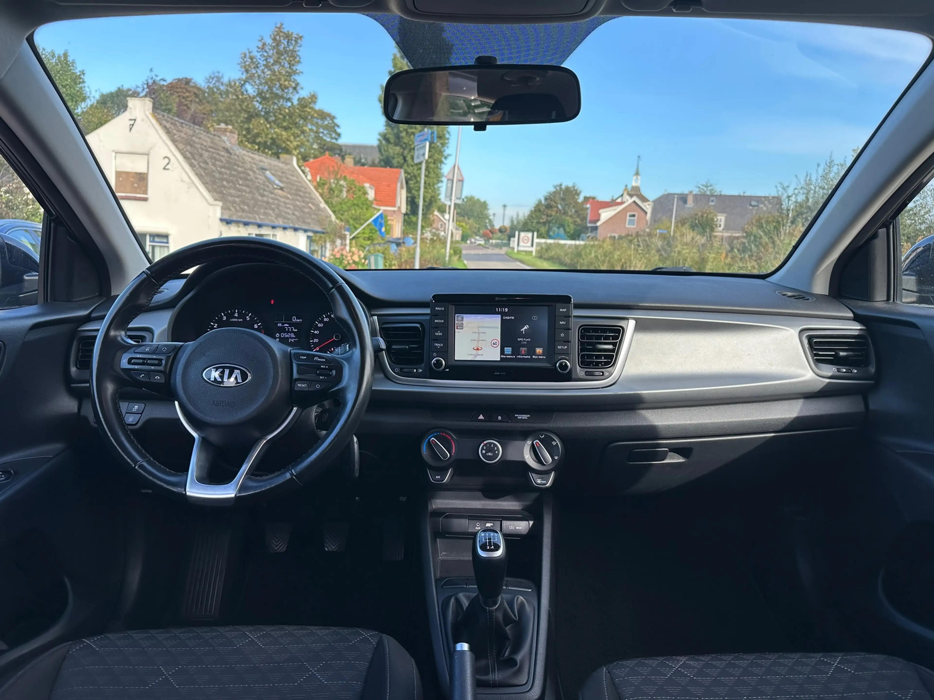 Kia Rio 1.0 TGDI ComfortPlusLine Navigator, Carplay, Camer — photo 13