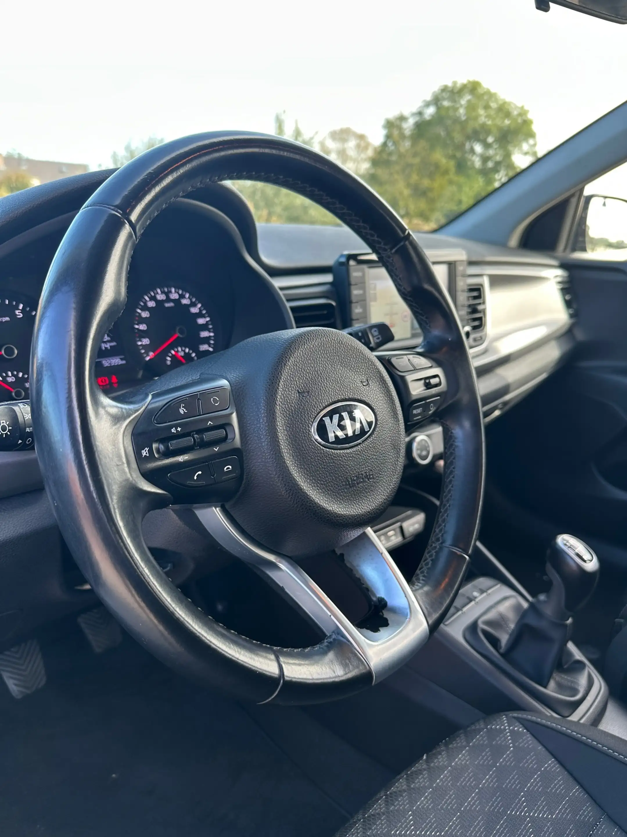 Kia Rio 1.0 TGDI ComfortPlusLine Navigator, Carplay, Camer — photo 14