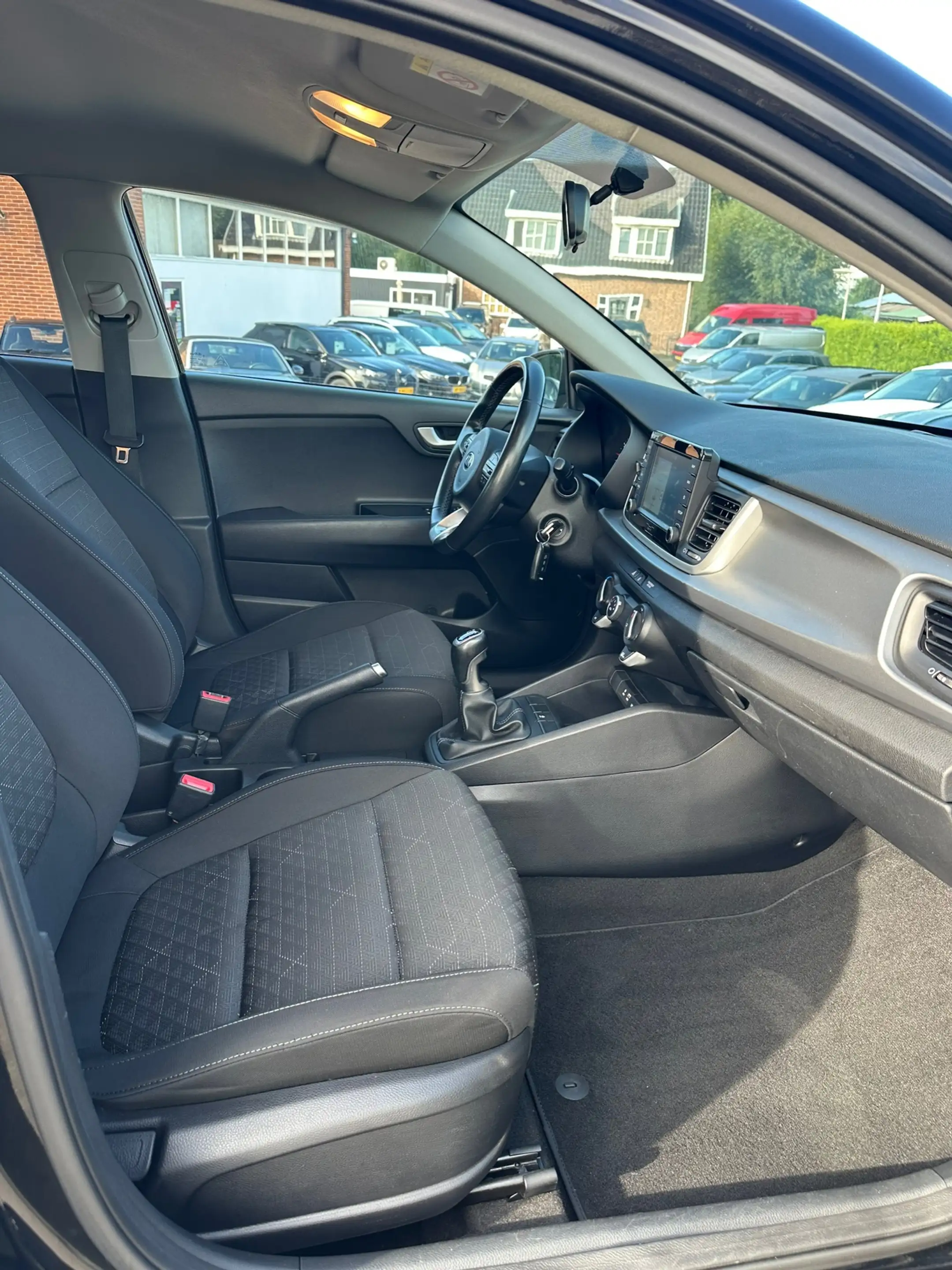 Kia Rio 1.0 TGDI ComfortPlusLine Navigator, Carplay, Camer — photo 12