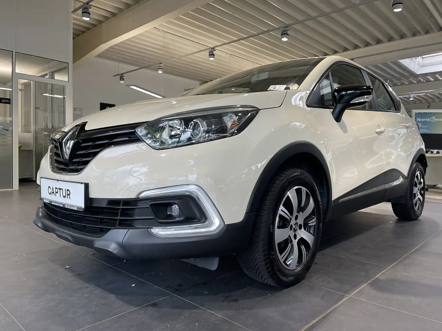 Renault Captur Experience TCe 120 PS EDC Beige - 2