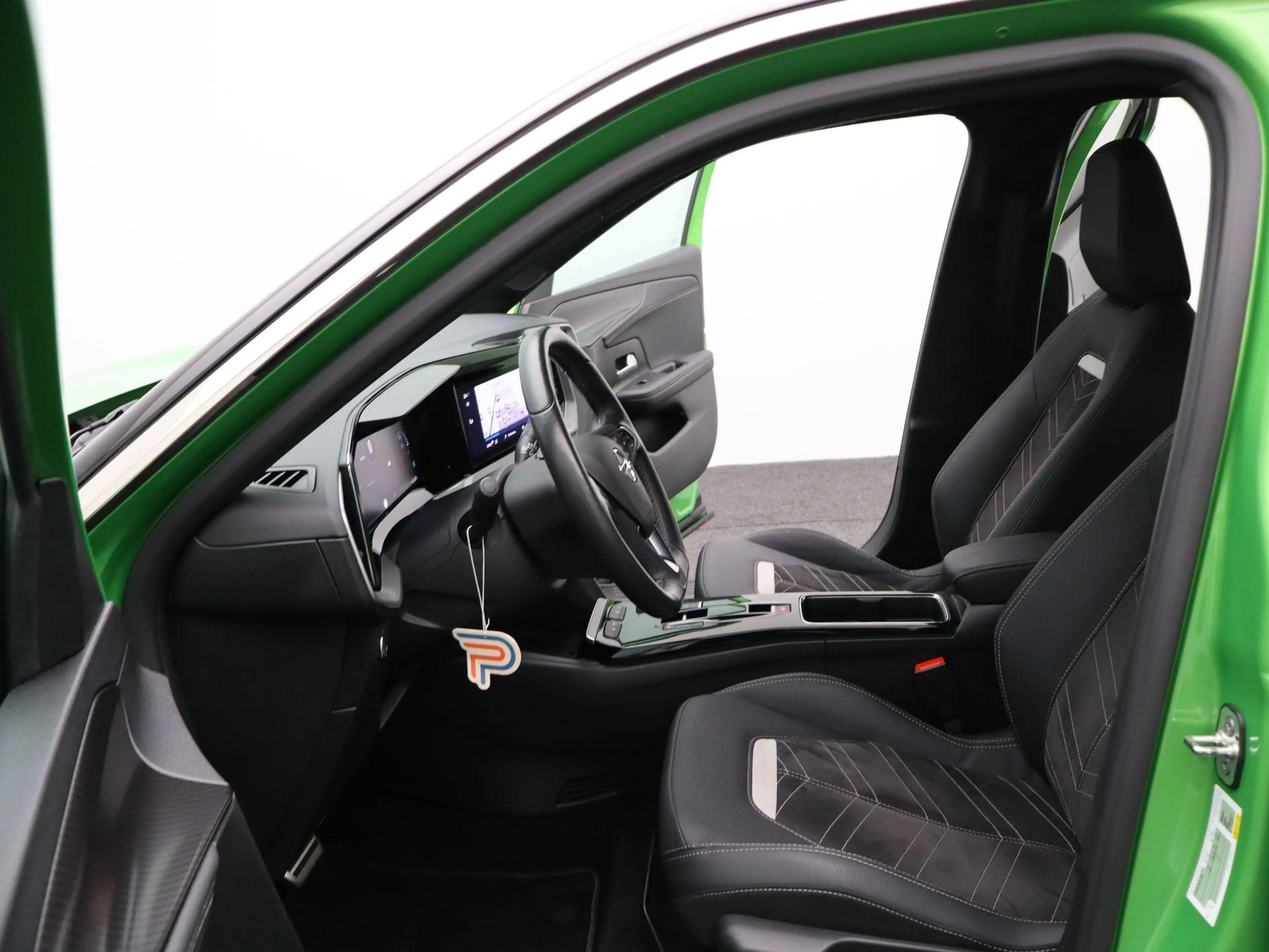 Opel Mokka-E BEV 50kWh e-Ultimate | NAVIGATIE | LICHTMETALEN VE — photo 11