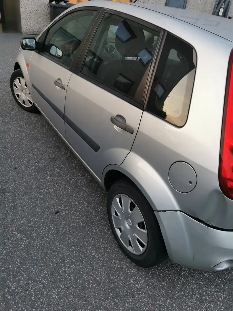 Ford Fiesta 1.25i 16v McGregor Argent - 2