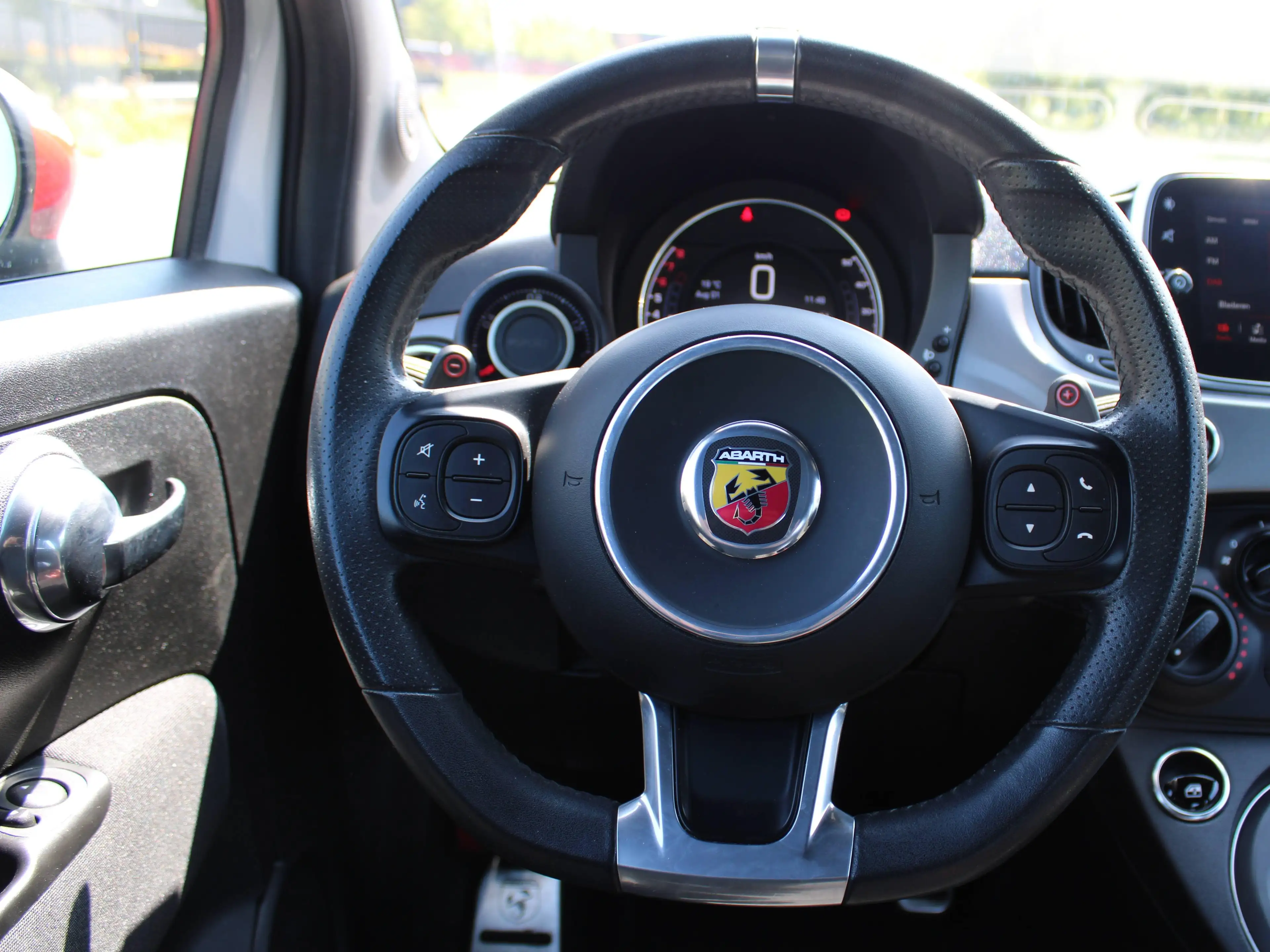 Abarth 595 Pista 595 Pista 70th Anniversary Edition — photo 9