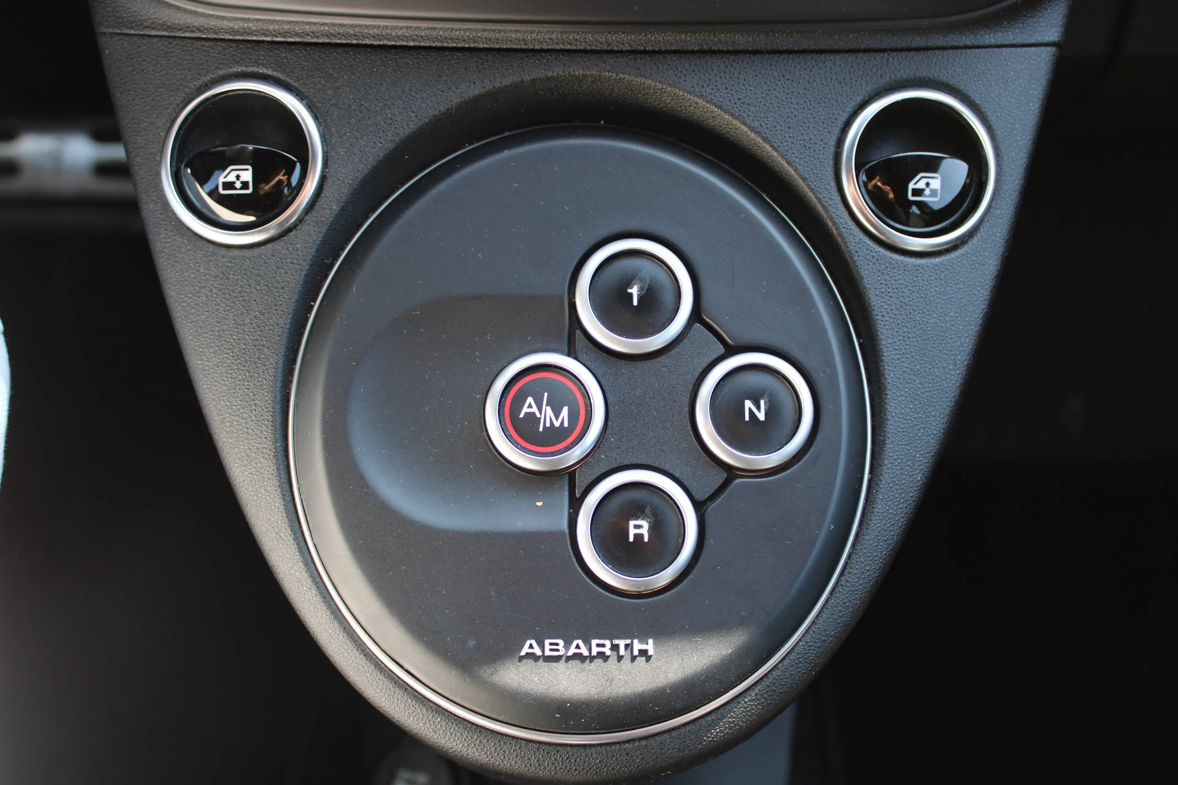 Abarth 595 Pista 595 Pista 70th Anniversary Edition — photo 15