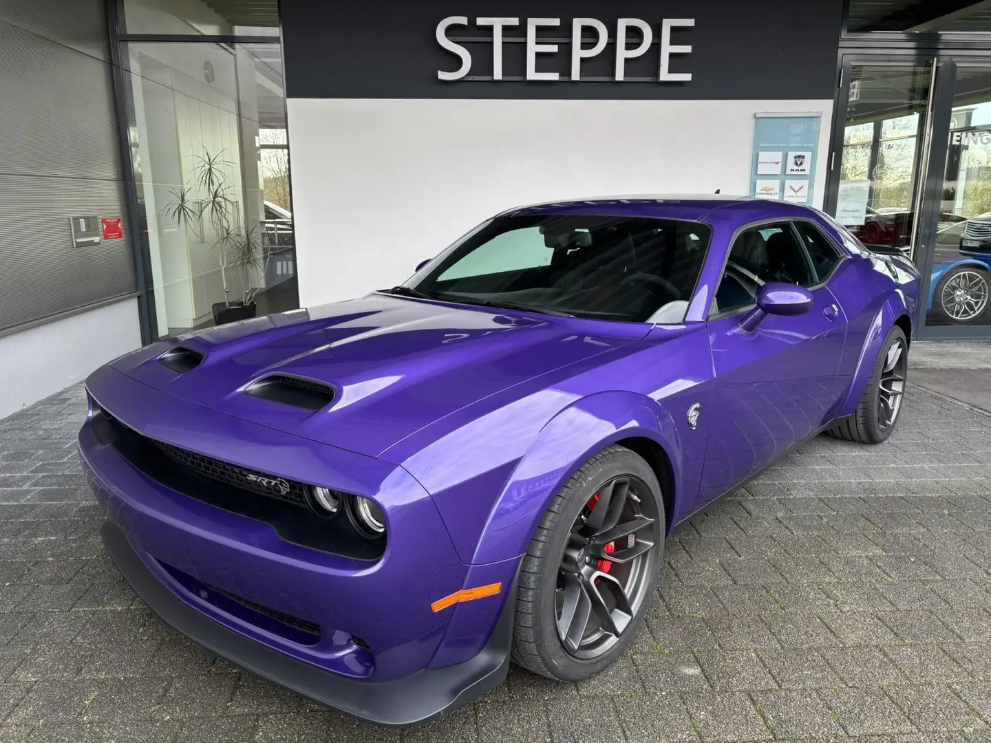 Dodge Challenger Hellcat Widebody 6,2 8Gg.AT Jailbreak Violett - 1