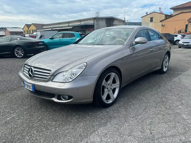 Mercedes-Benz CLS 320 CLS Berlina - C219 cdi V6