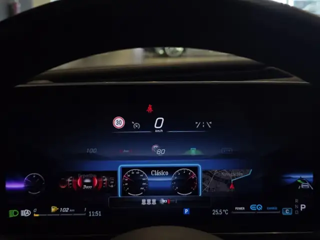 Mercedes-Benz C-Class view 28