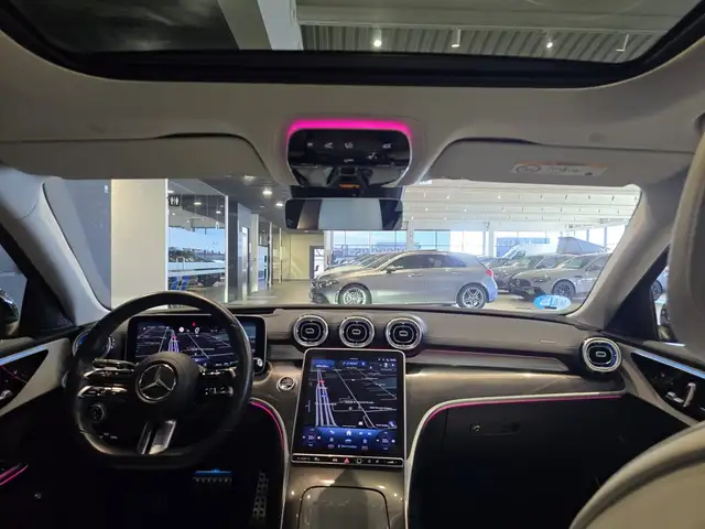 Mercedes-Benz C-Class view 24