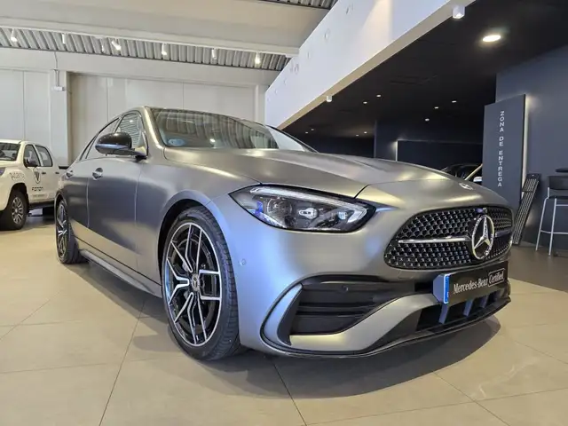 Mercedes-Benz C-Class view 13