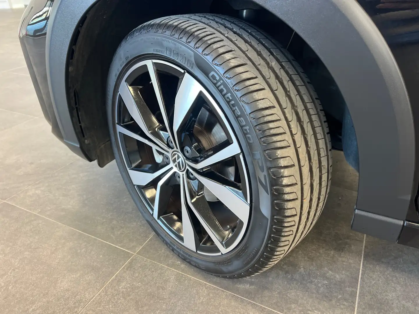 Volkswagen Taigo Taigo 1.0 TSI 115 CV R-Line Plus Negro - 2