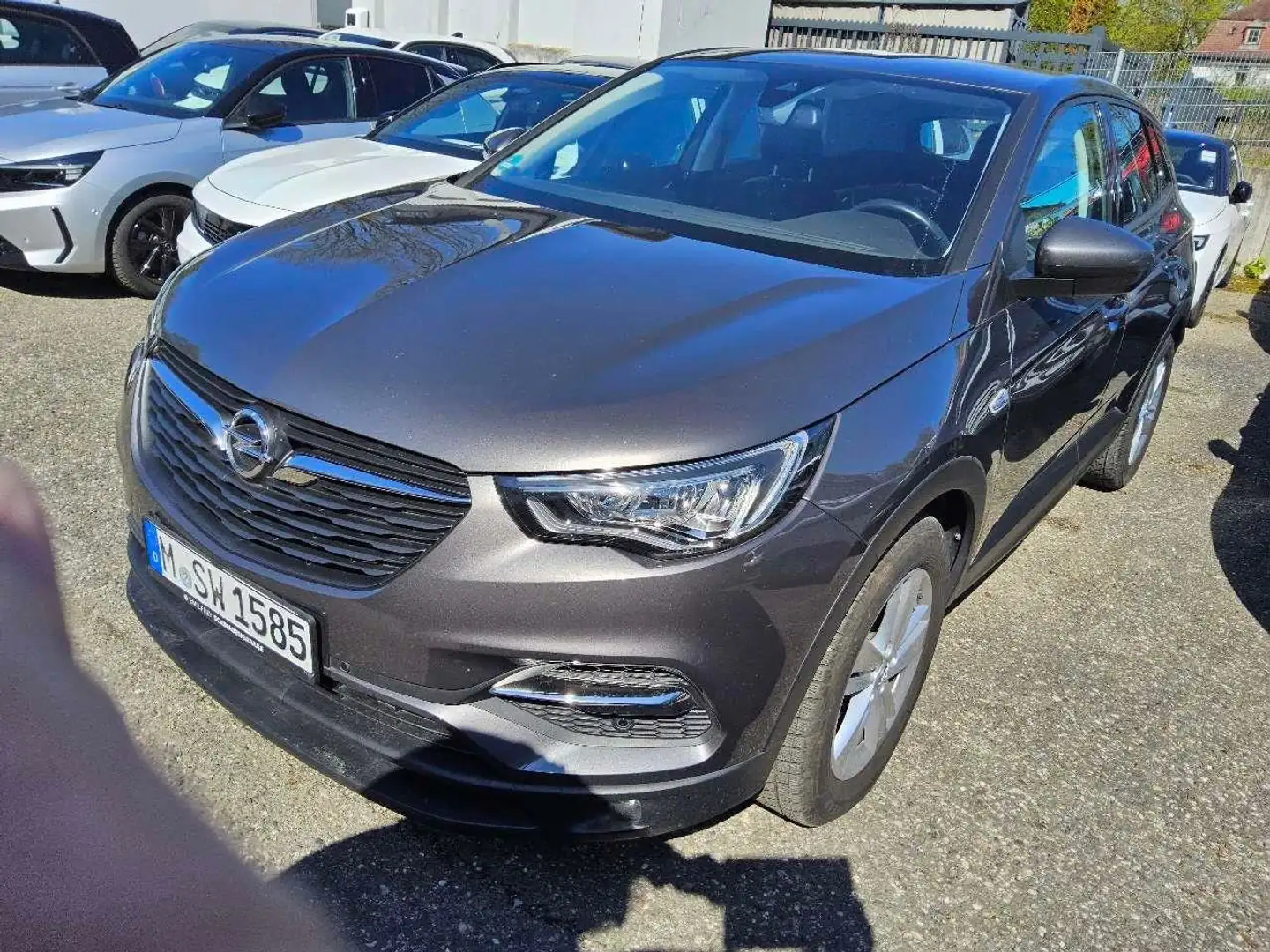 Opel Grandland X 1.5 D[Euro6d] AT Business Edition Grau - 1
