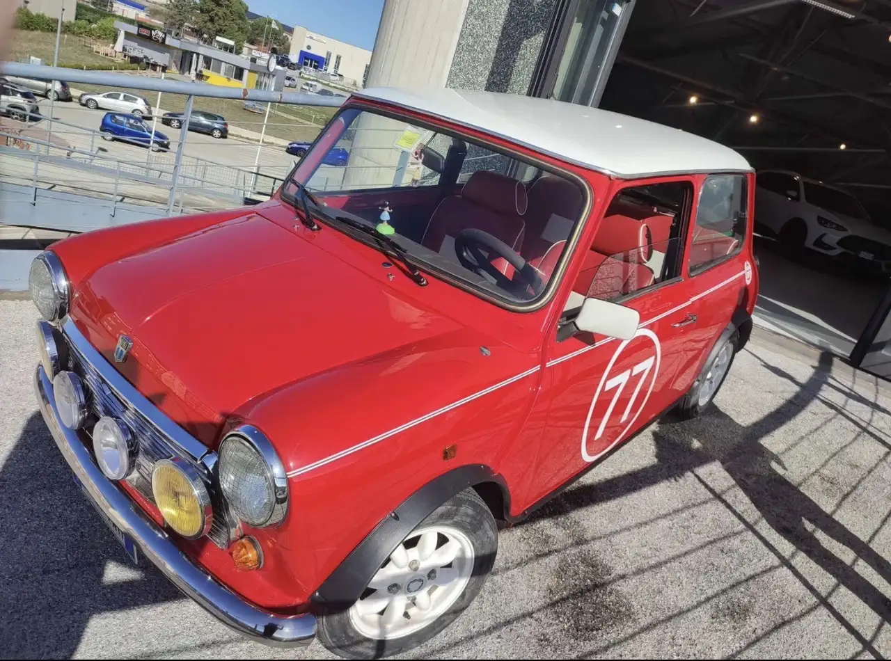 MINI 1000 Allestimento E con Estetica Mini Cooper, foto 9