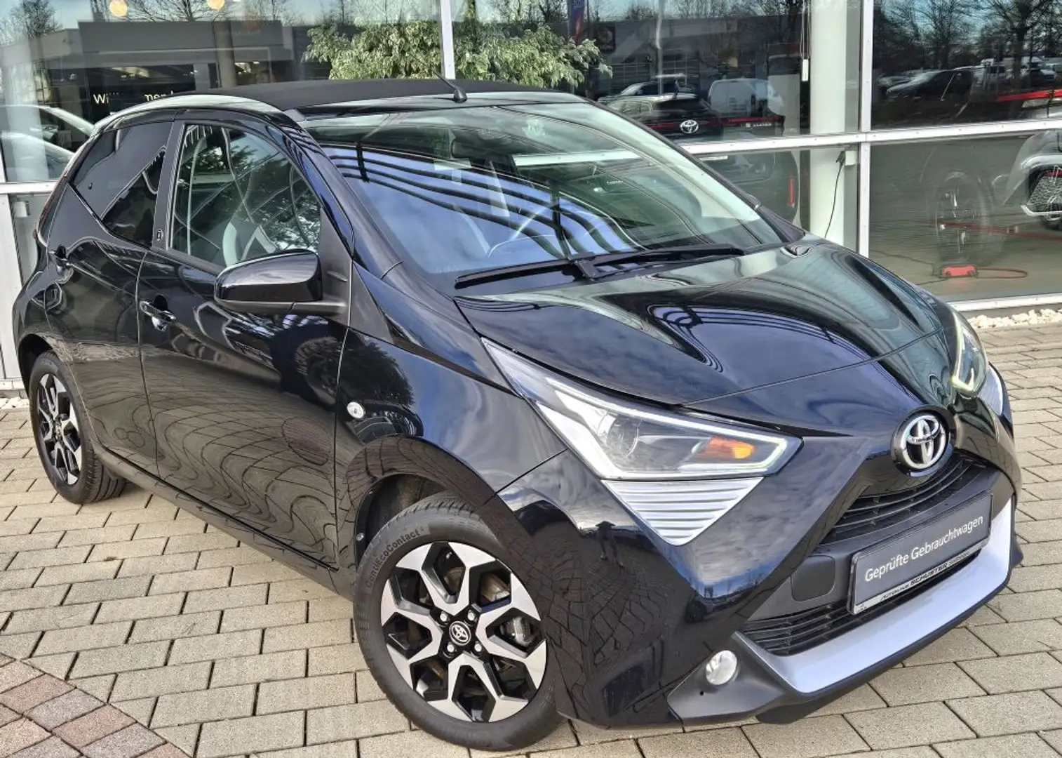 Toyota Aygo x-skyFaltdach,.,Smart Key Negro - 1