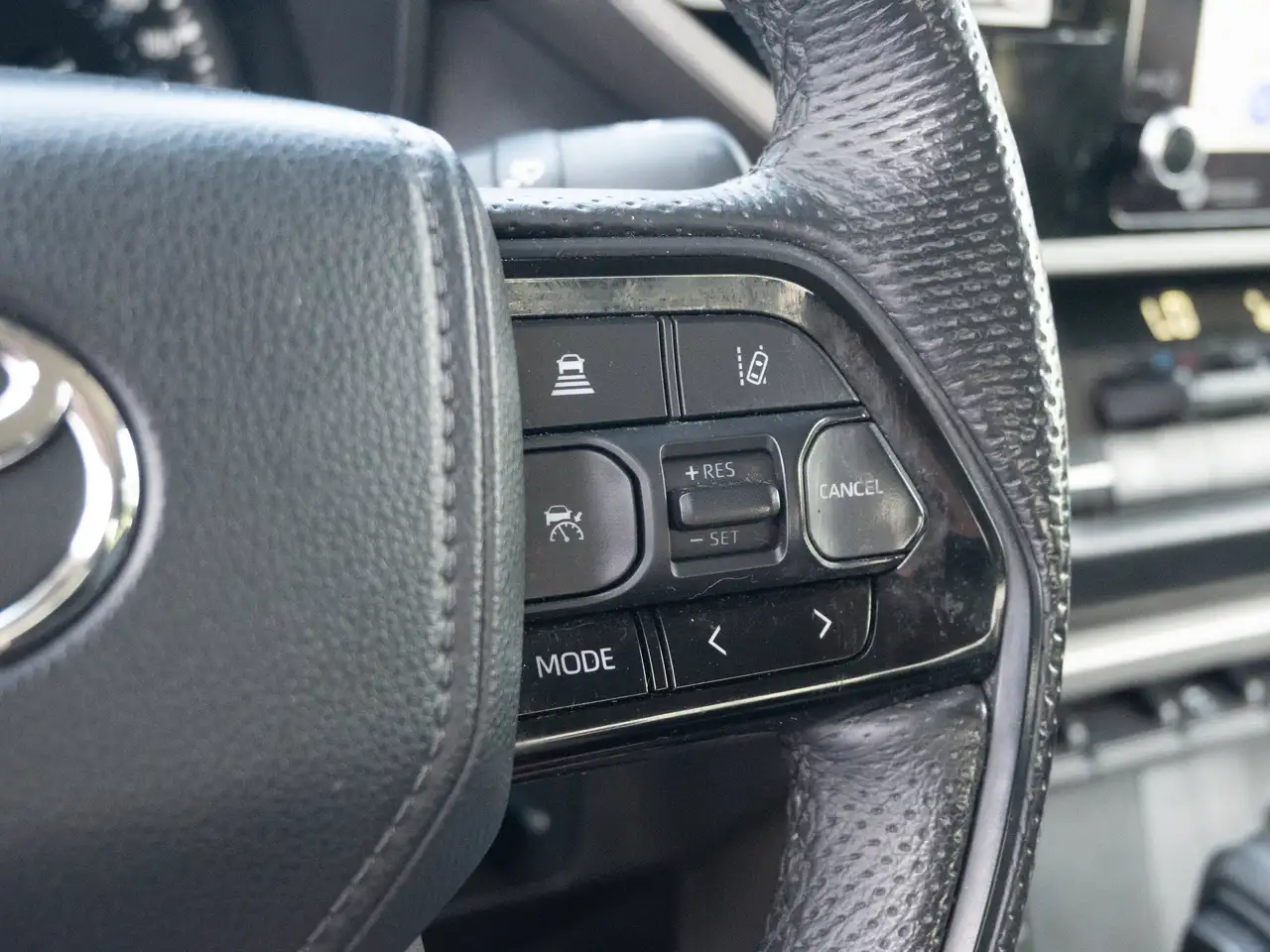 Toyota Tundra снимка Toyota Tundra