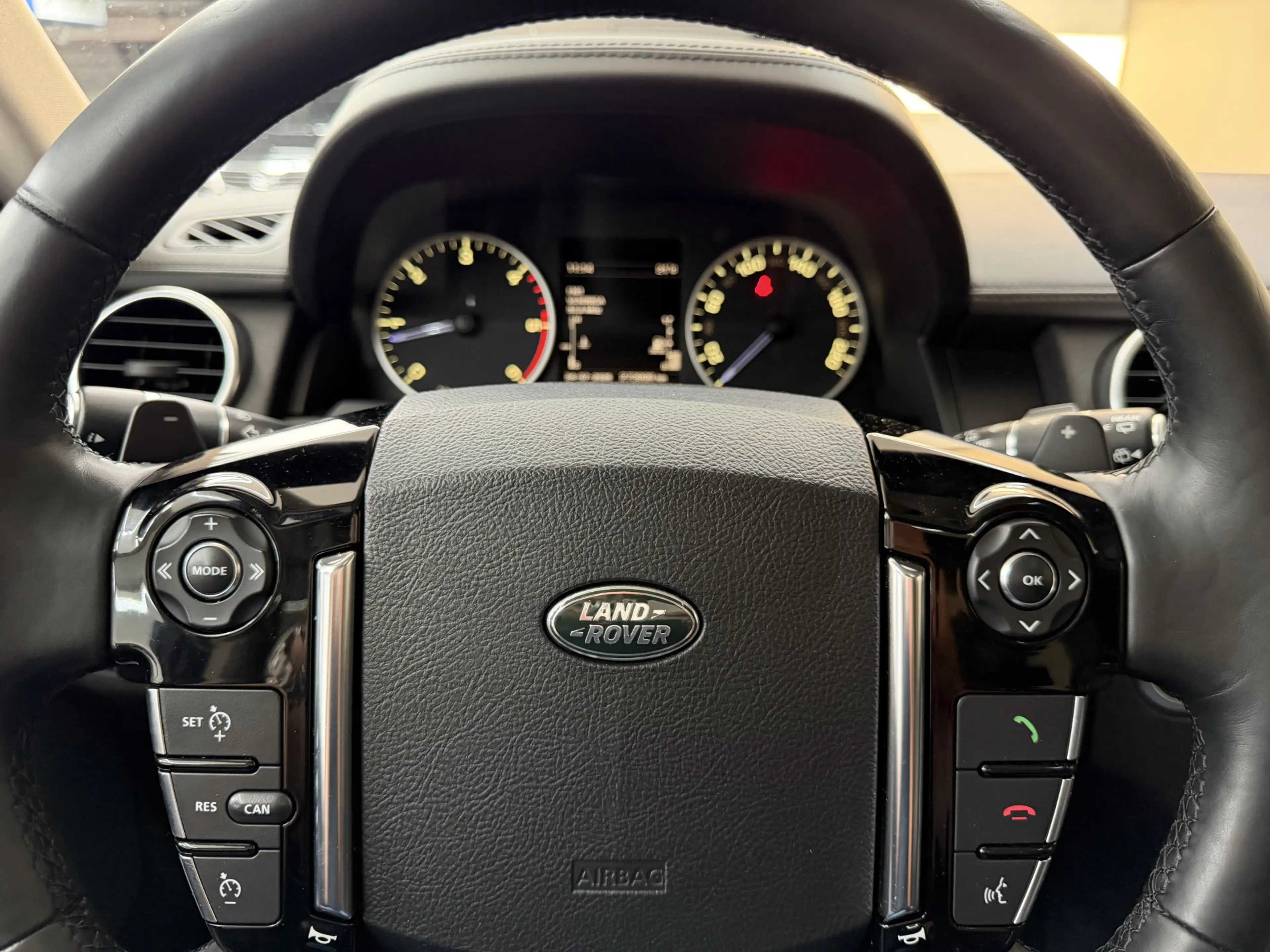 Land Rover Discovery 3.0 TDV6 HSE Landmark, 211Pk, 2016, EURO 6, 2de ei — photo 14