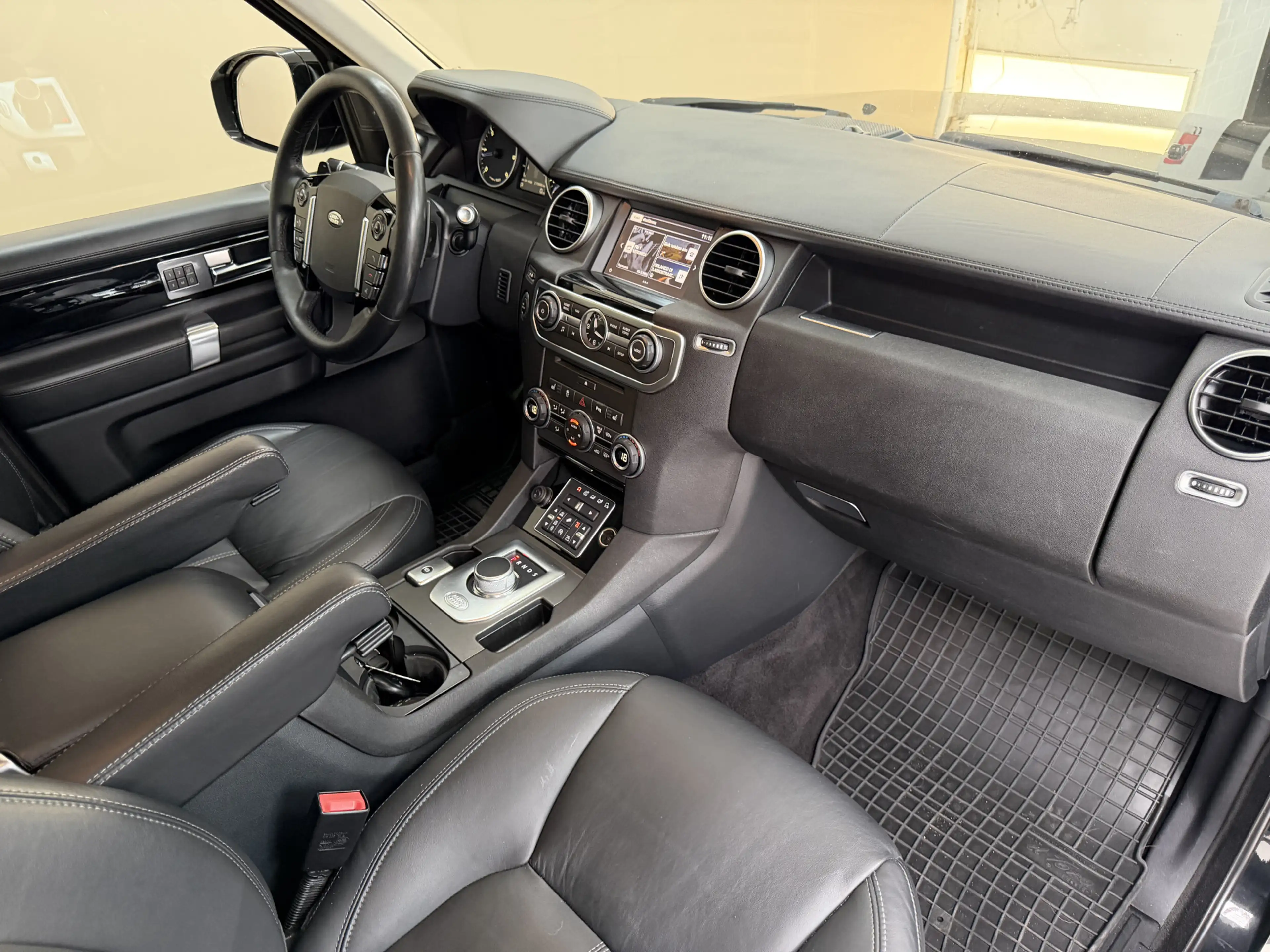 Land Rover Discovery 3.0 TDV6 HSE Landmark, 211Pk, 2016, EURO 6, 2de ei — photo 10