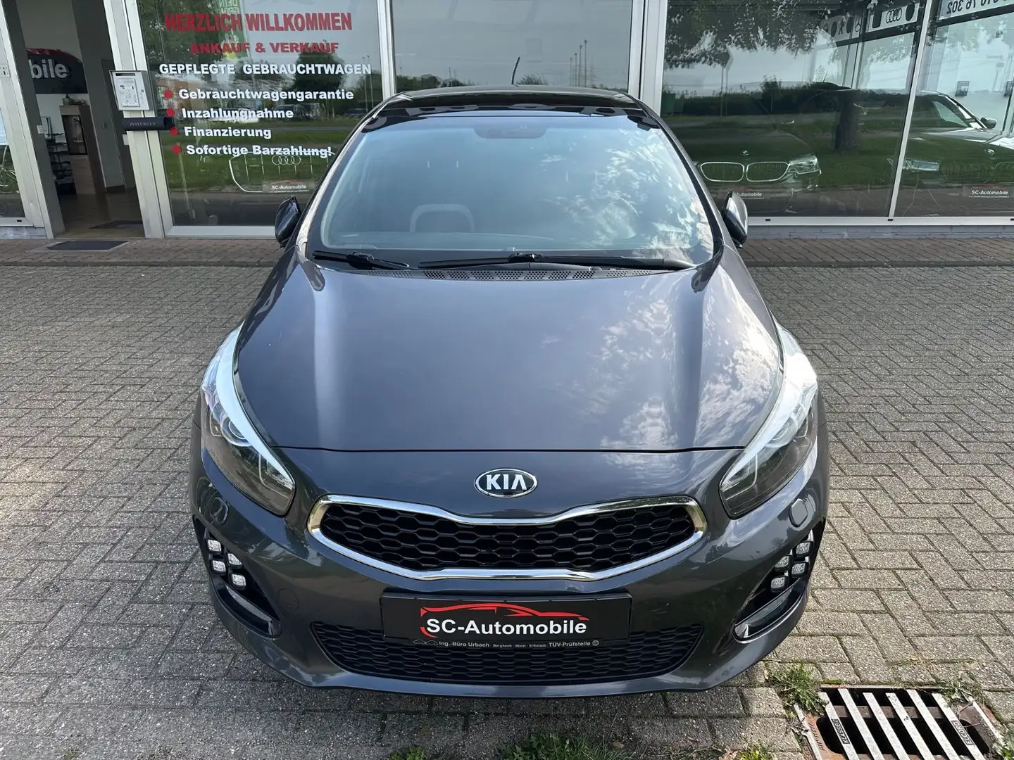 Kia Ceed / cee'd GT-Line*NAVI*PANO*R-KAM*EURO6 - 2